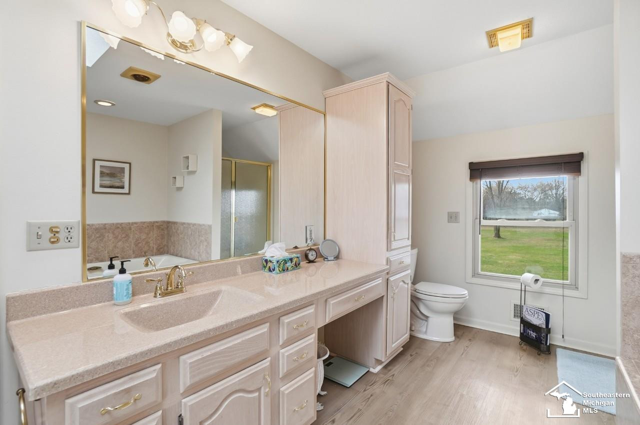 924 Hawthorne Street, Temperance, MI 48182 — Photo 38