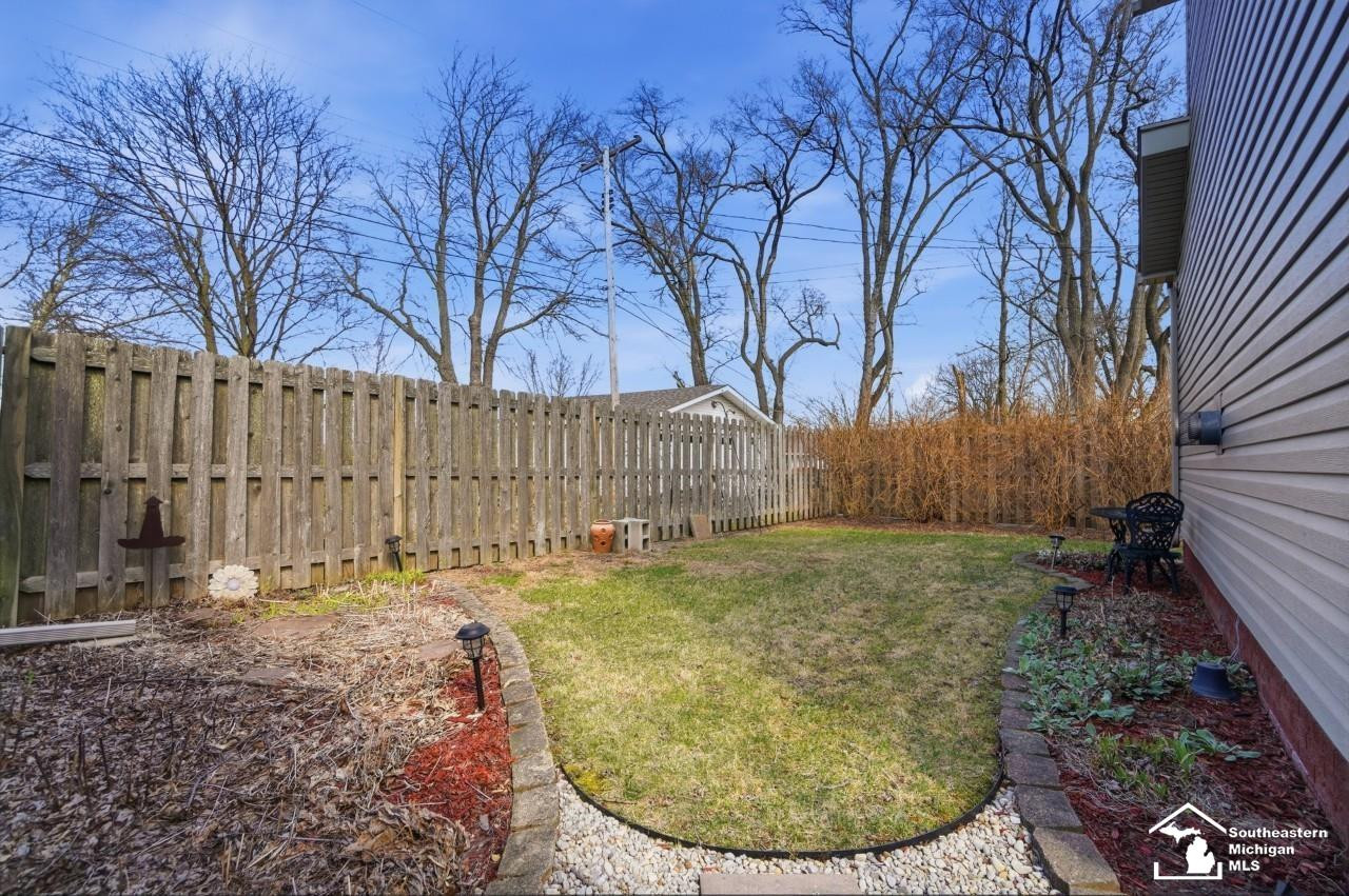 924 Hawthorne Street, Temperance, MI 48182 — Photo 53
