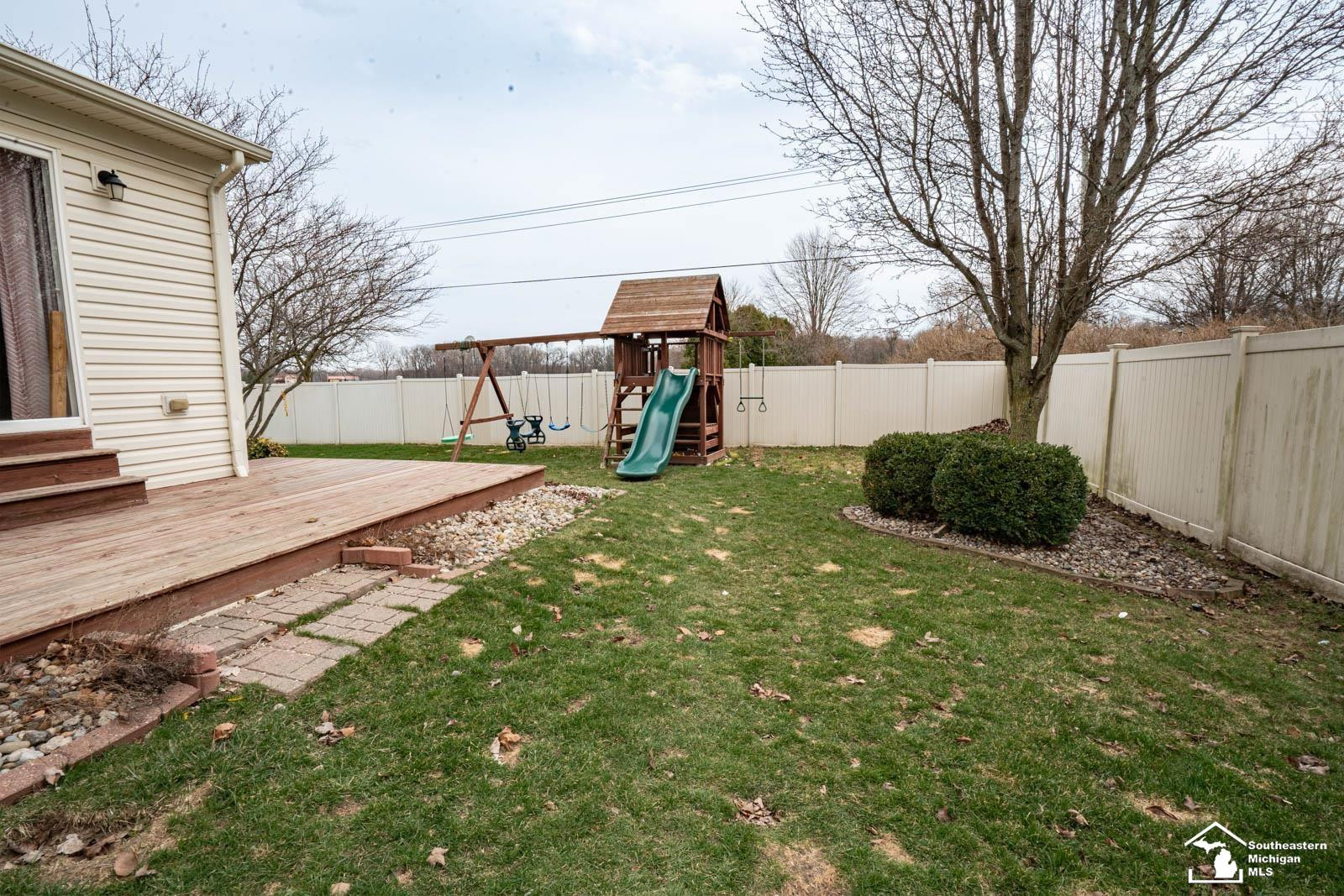 835 Golf Ridge Circle, Dundee, MI 48131 — Photo 46