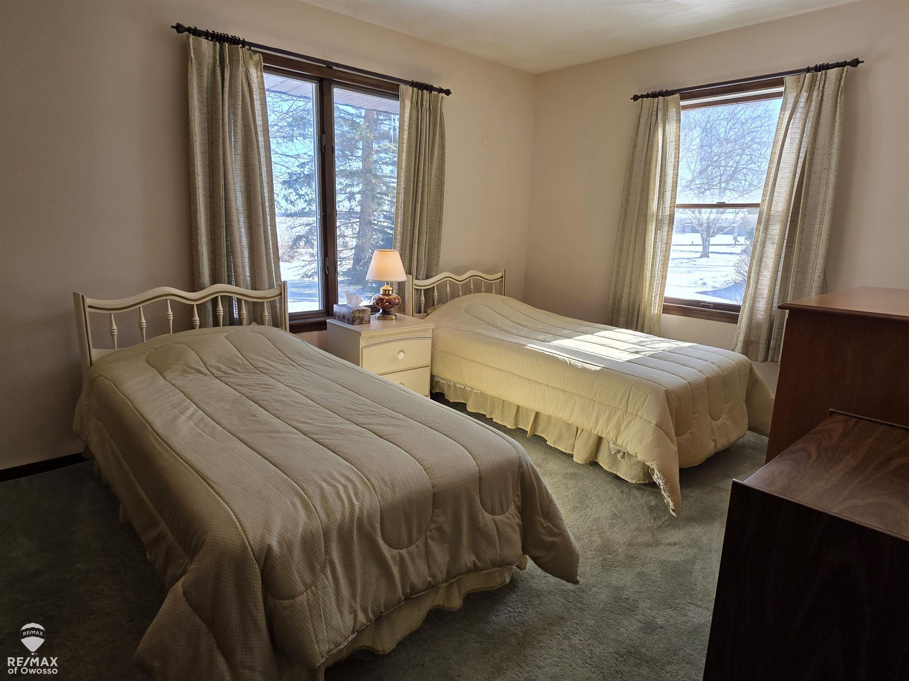2445 N Hickory Road, Owosso, MI 48867 — Photo 17