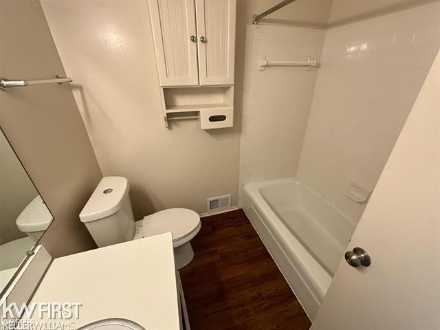 8317 Camelot Court, Mount Morris, MI 48458 — Photo 4