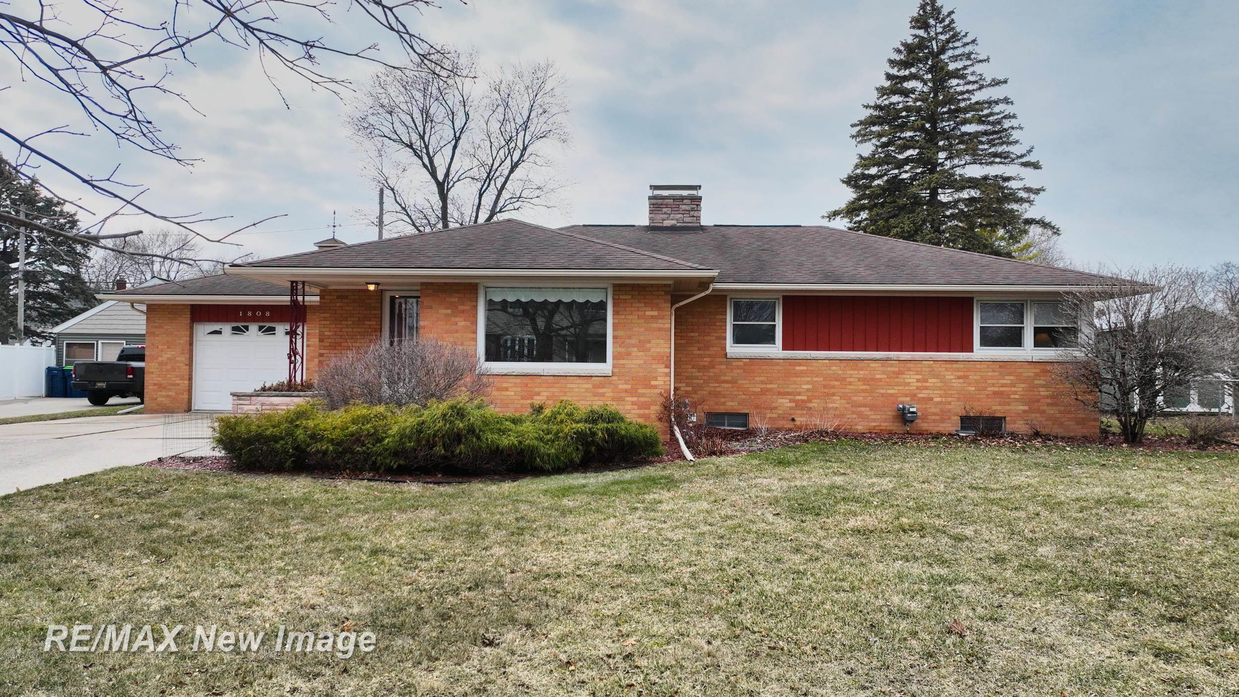 1808 S Farragut Street, Bay City, MI 48708 — front exterior