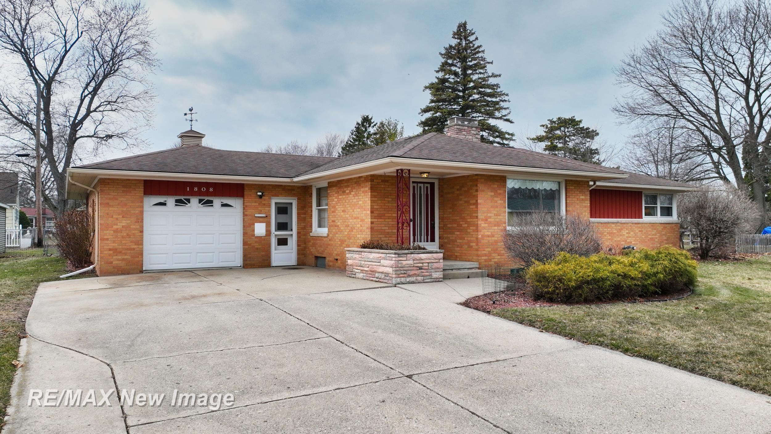 1808 S Farragut Street, Bay City, MI 48708 — Photo 3