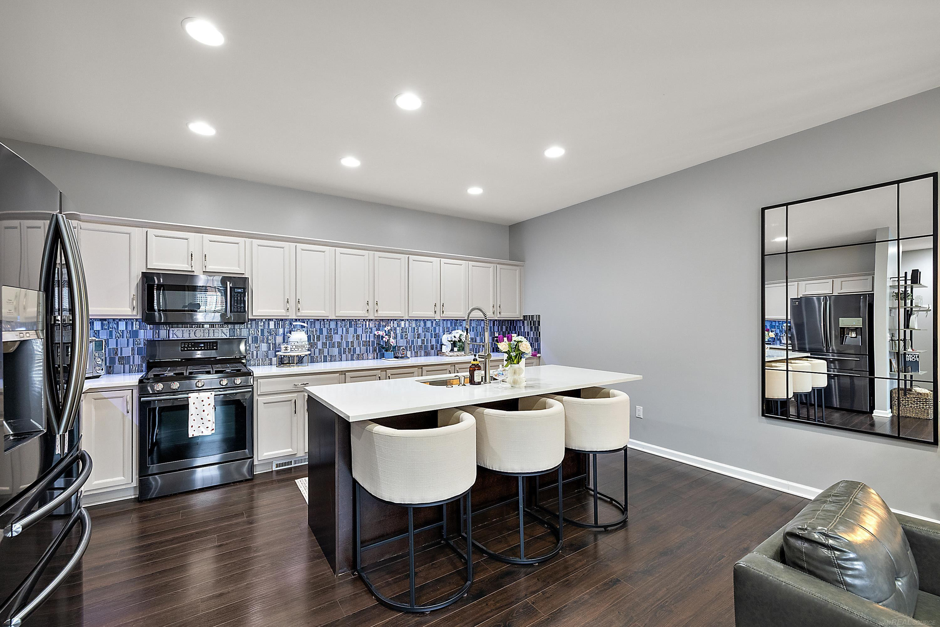 56650 Sunset Drive, Shelby Twp, MI 48316 — Photo 5