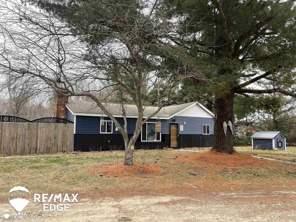 494 W Barnes Lake Road, MI 48421 — Photo 8