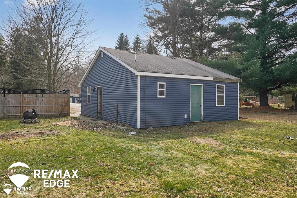 494 W Barnes Lake Road, MI 48421 — Photo 21