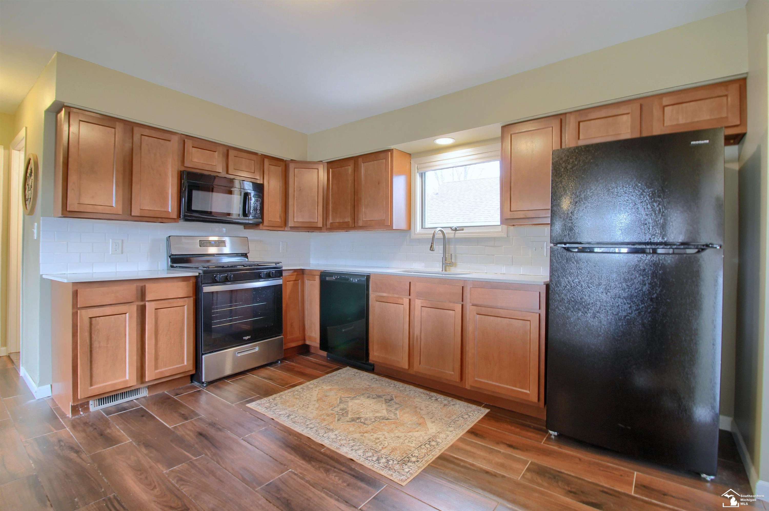 3119 Lakeview Street, Monroe, MI 48162 — Photo 7
