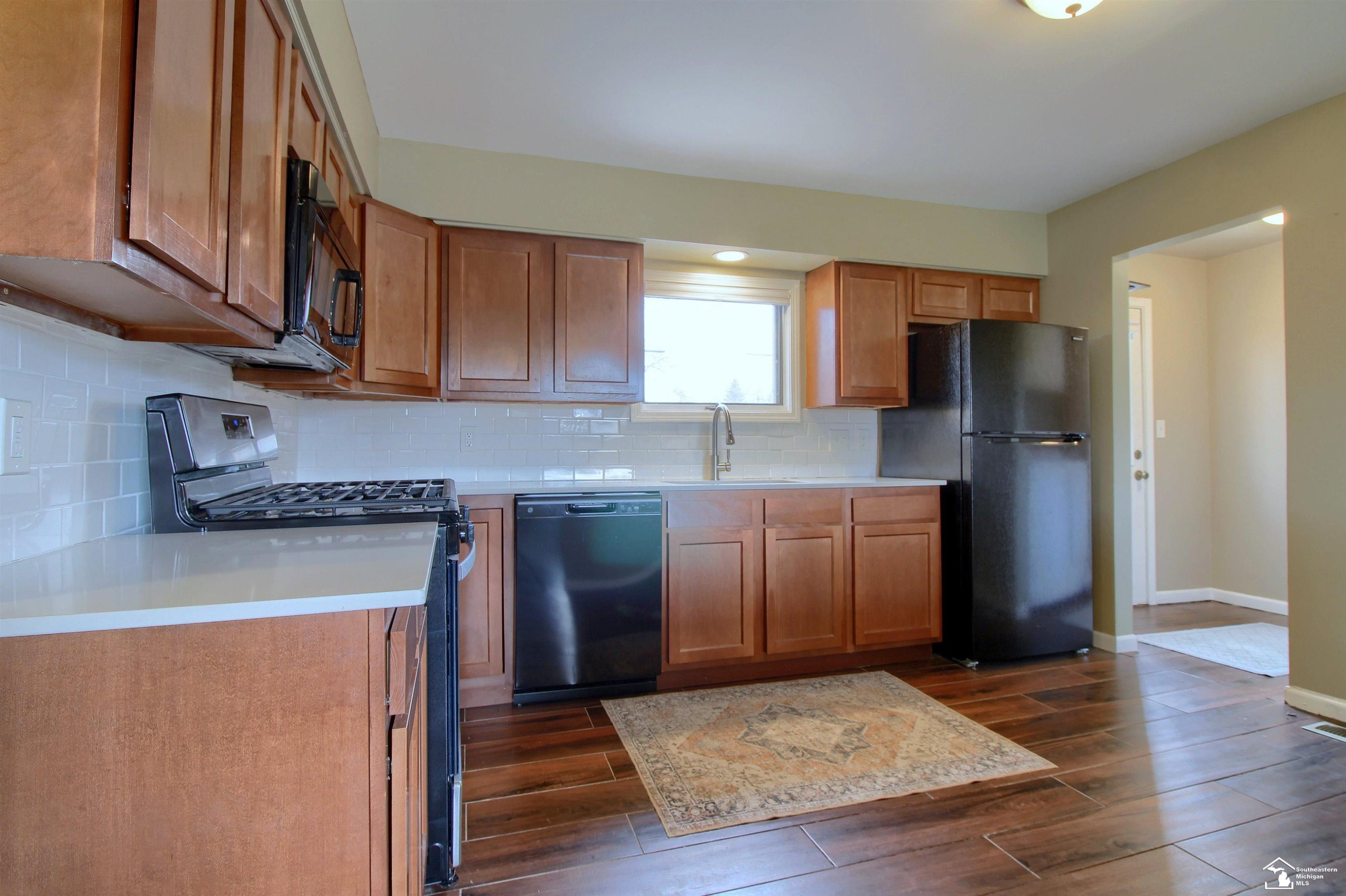 3119 Lakeview Street, Monroe, MI 48162 — Photo 8