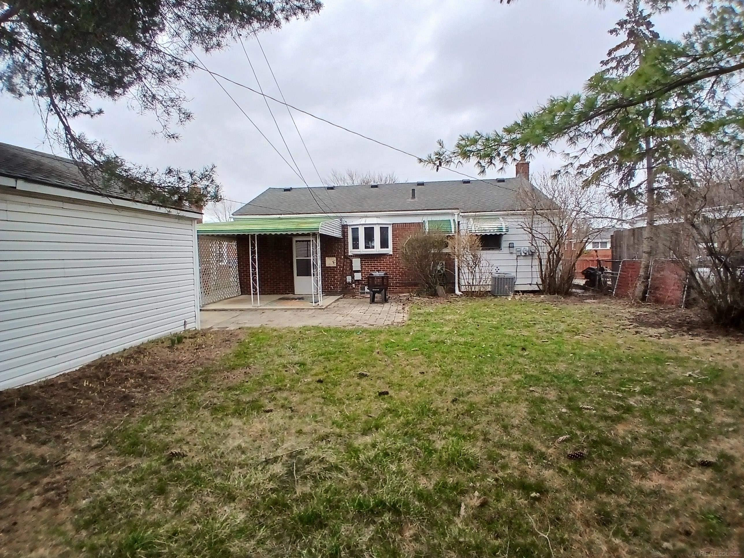 28603 Bohn Street, Roseville, MI 48066 — Photo 6