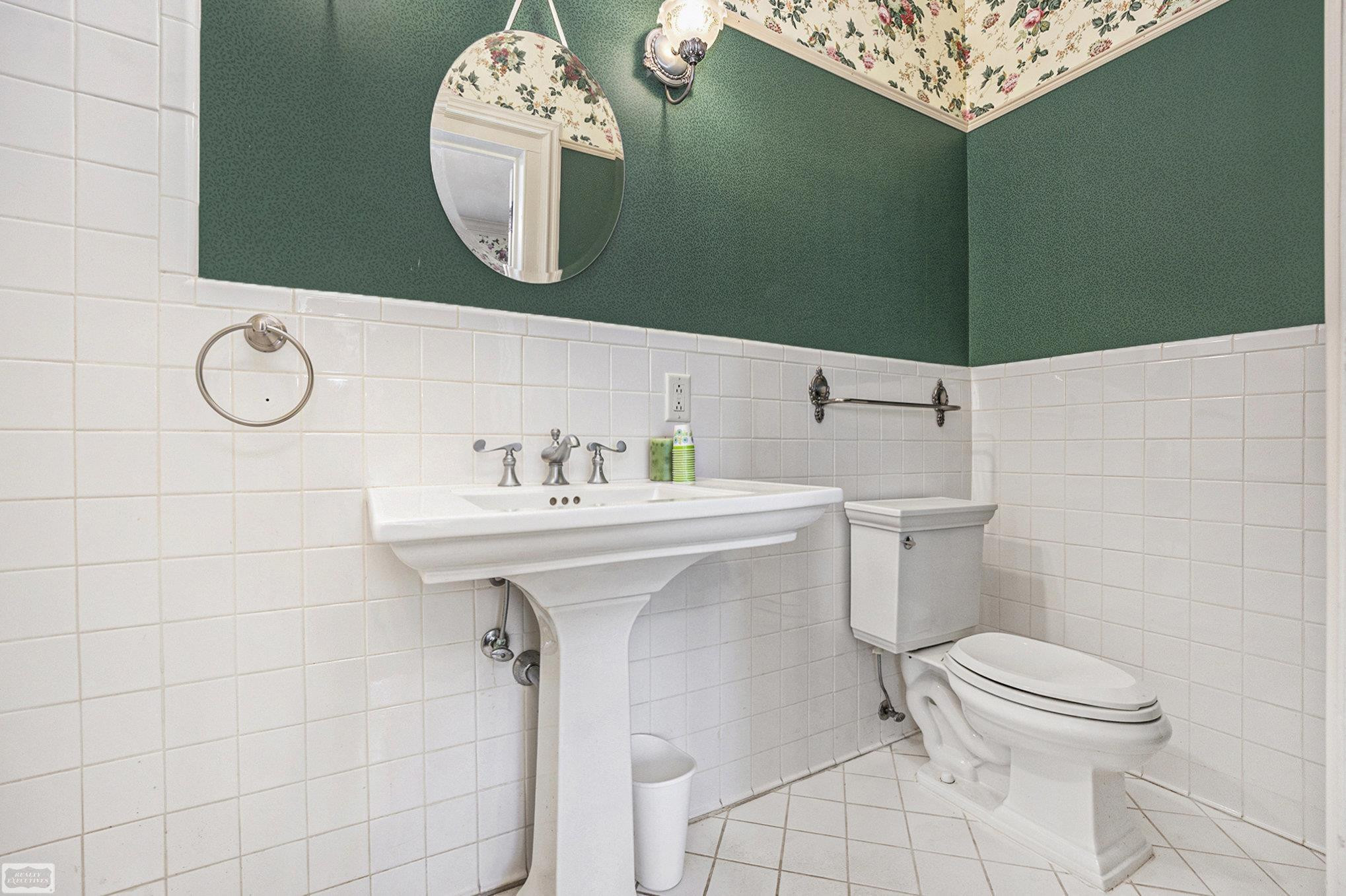 185 S Main Street, MI 48065 — Photo 38