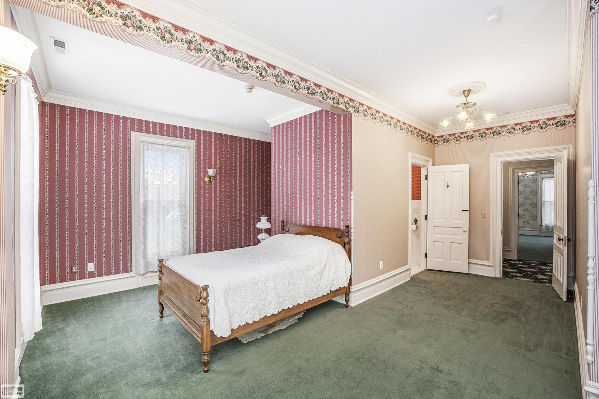 185 S Main Street, MI 48065 — Photo 39