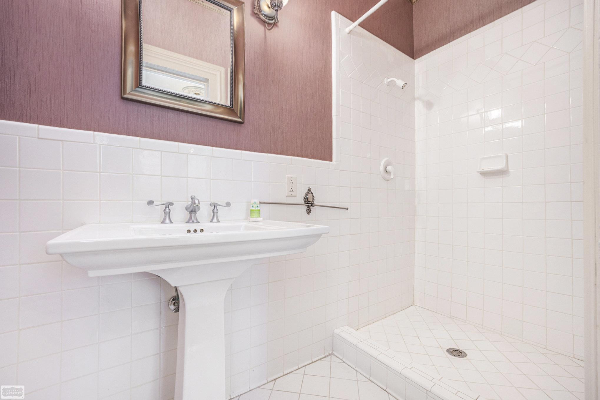 185 S Main Street, MI 48065 — Photo 41