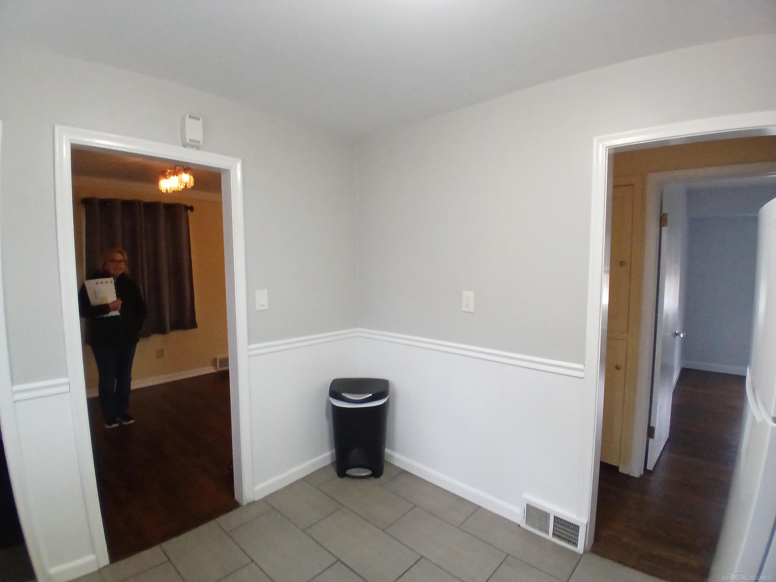 28603 Bohn Street, Roseville, MI 48066 — Photo 14