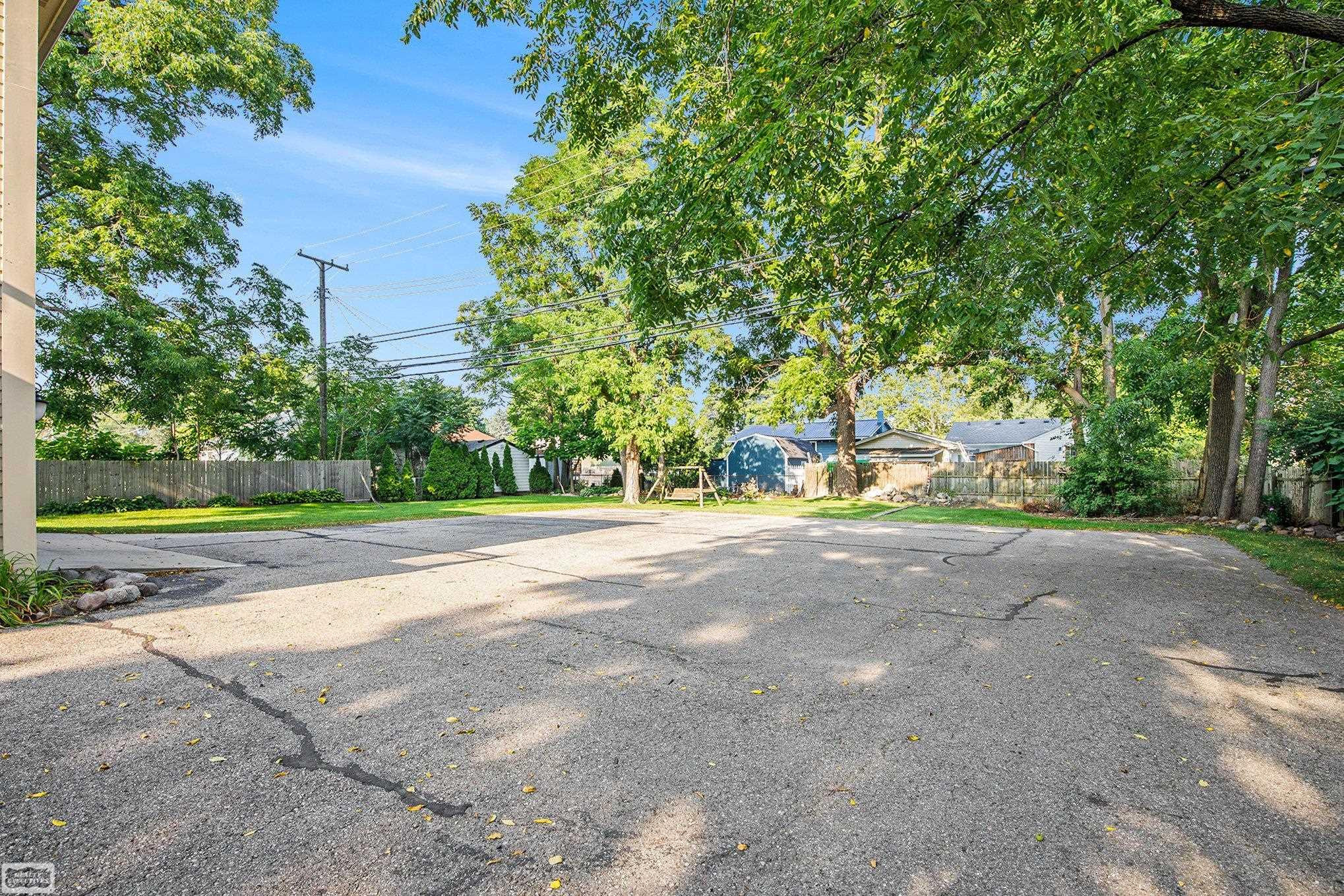 185 S Main Street, MI 48065 — Photo 49