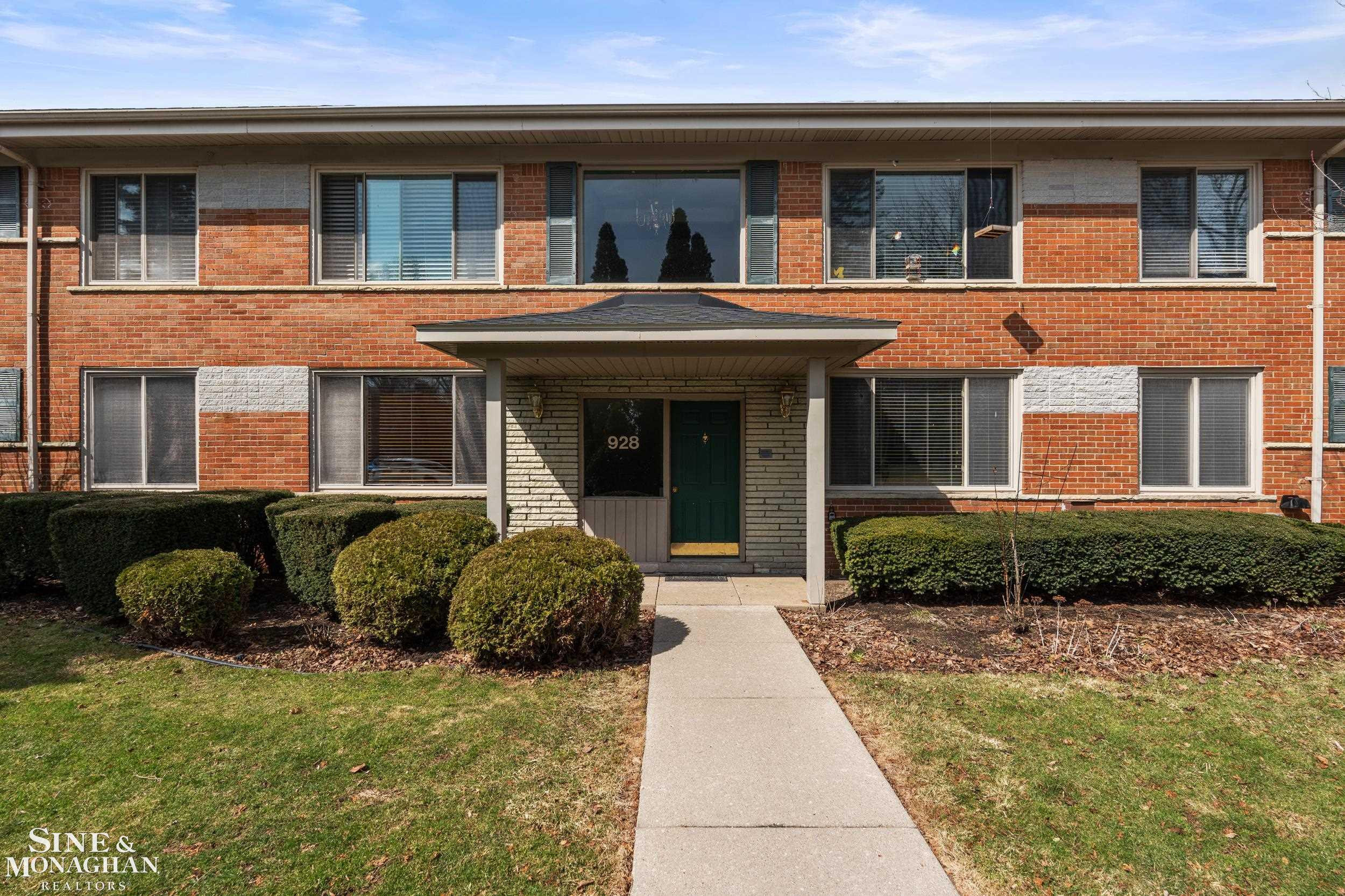 928 N Adams Road, 4, Birmingham, MI 48009 — Photo 2