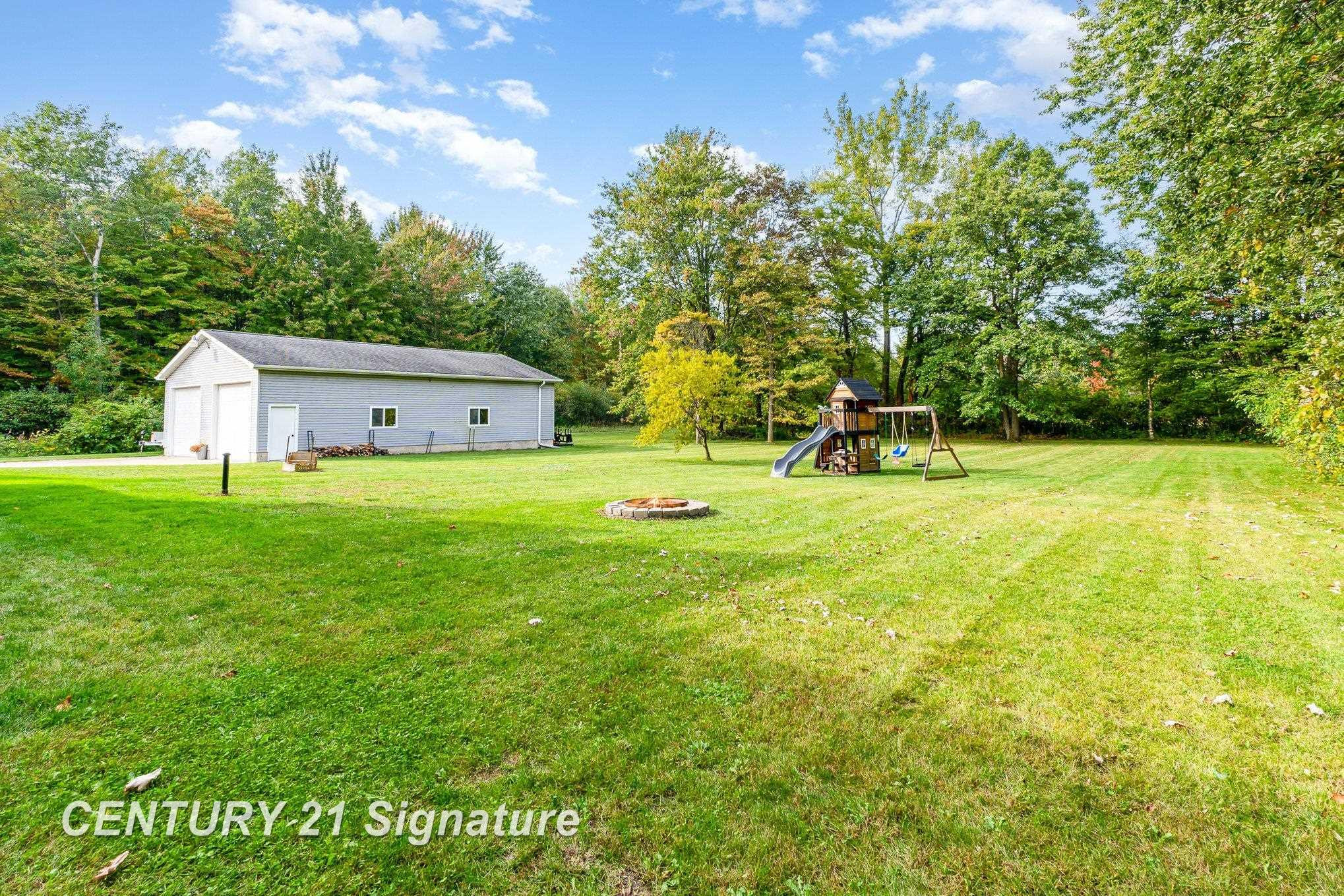 2265 E Brooks Road, Freeland, MI 48623 — Photo 7