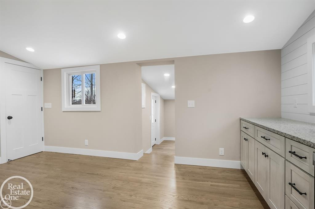 8894 Arnold Road, MI — Photo 11
