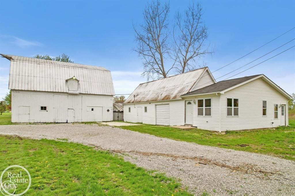 8894 Arnold Road, MI — Photo 4
