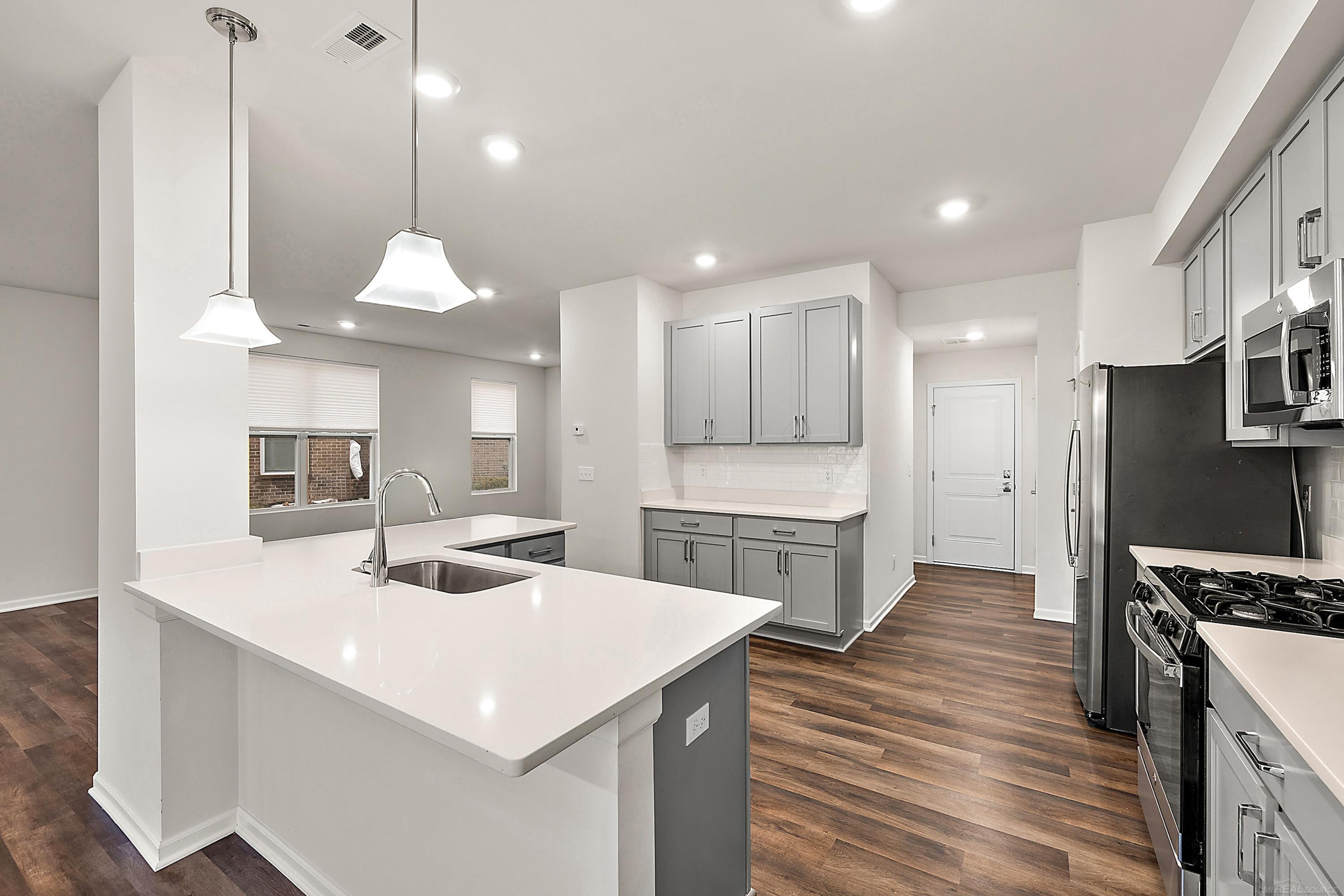 8743 Grove Street, Washington, MI — Photo 10