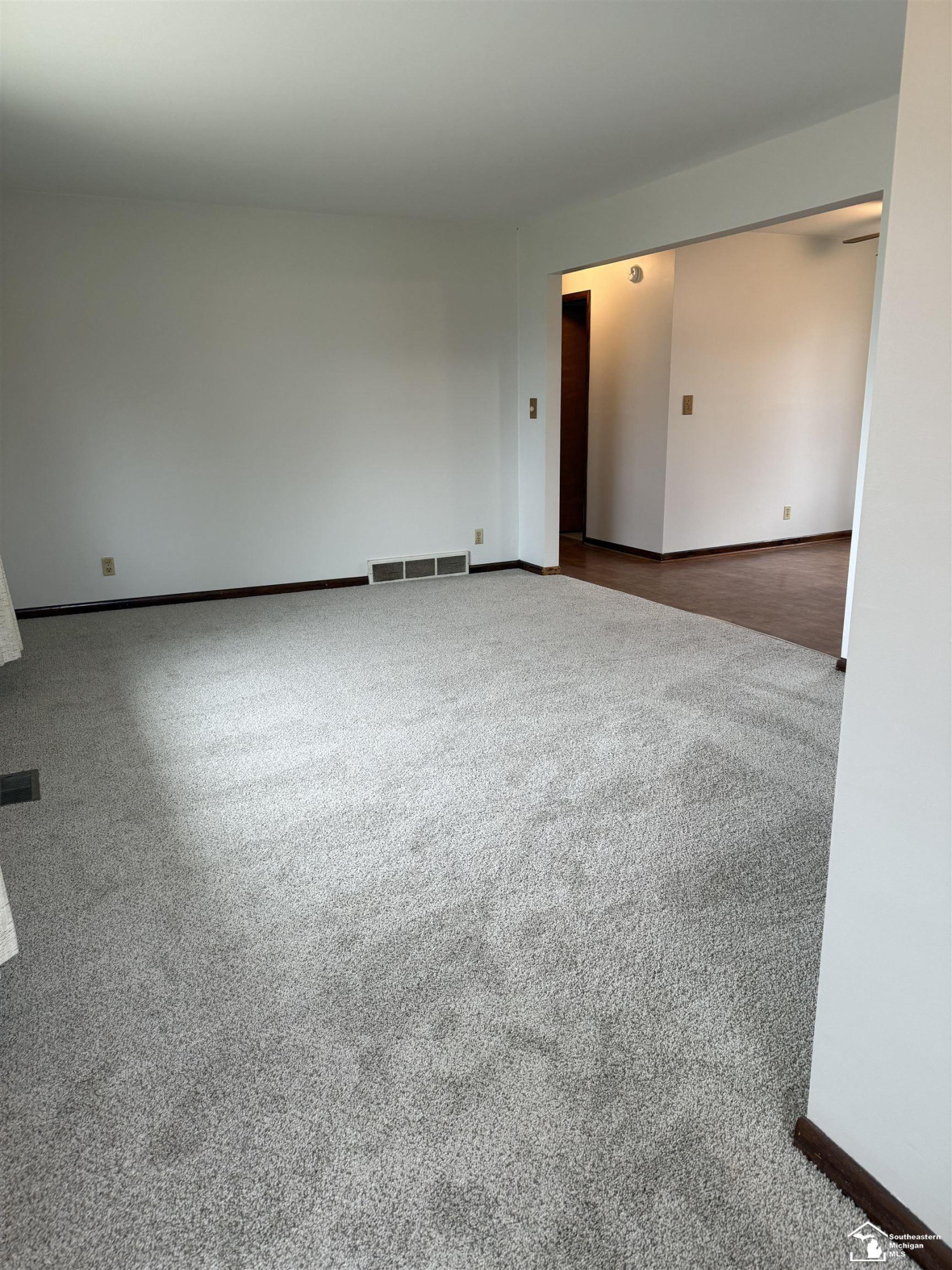 240 ypsilanti Street, Dundee, MI 48131 — Photo 4