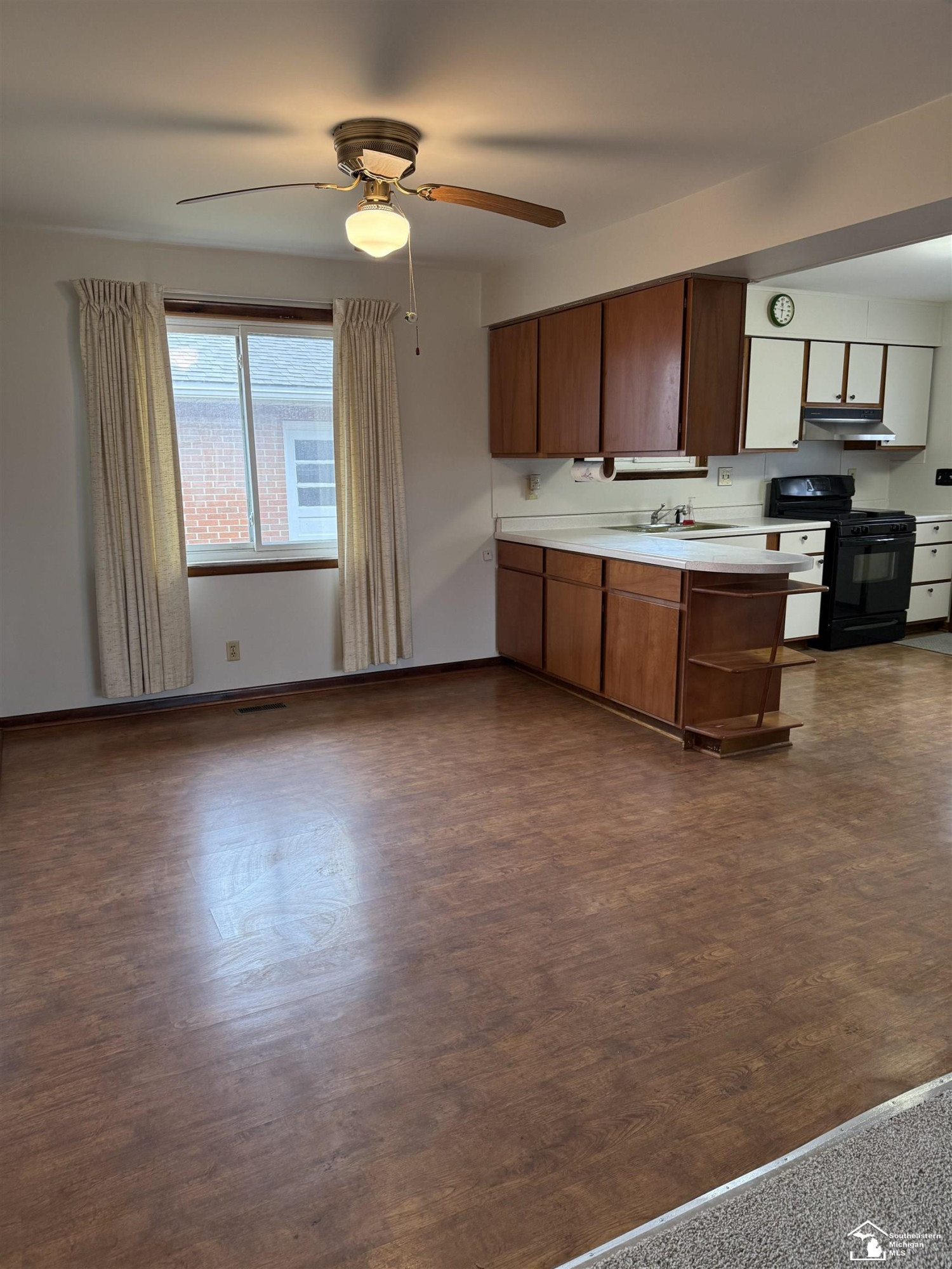 240 ypsilanti Street, Dundee, MI 48131 — Photo 5