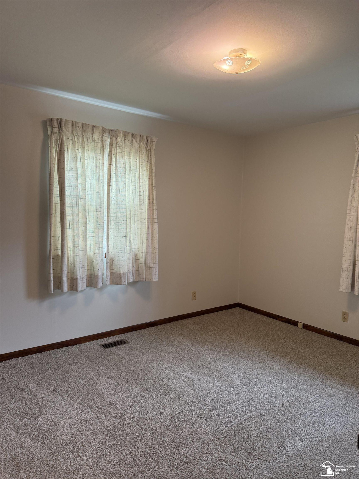 240 ypsilanti Street, Dundee, MI 48131 — Photo 11