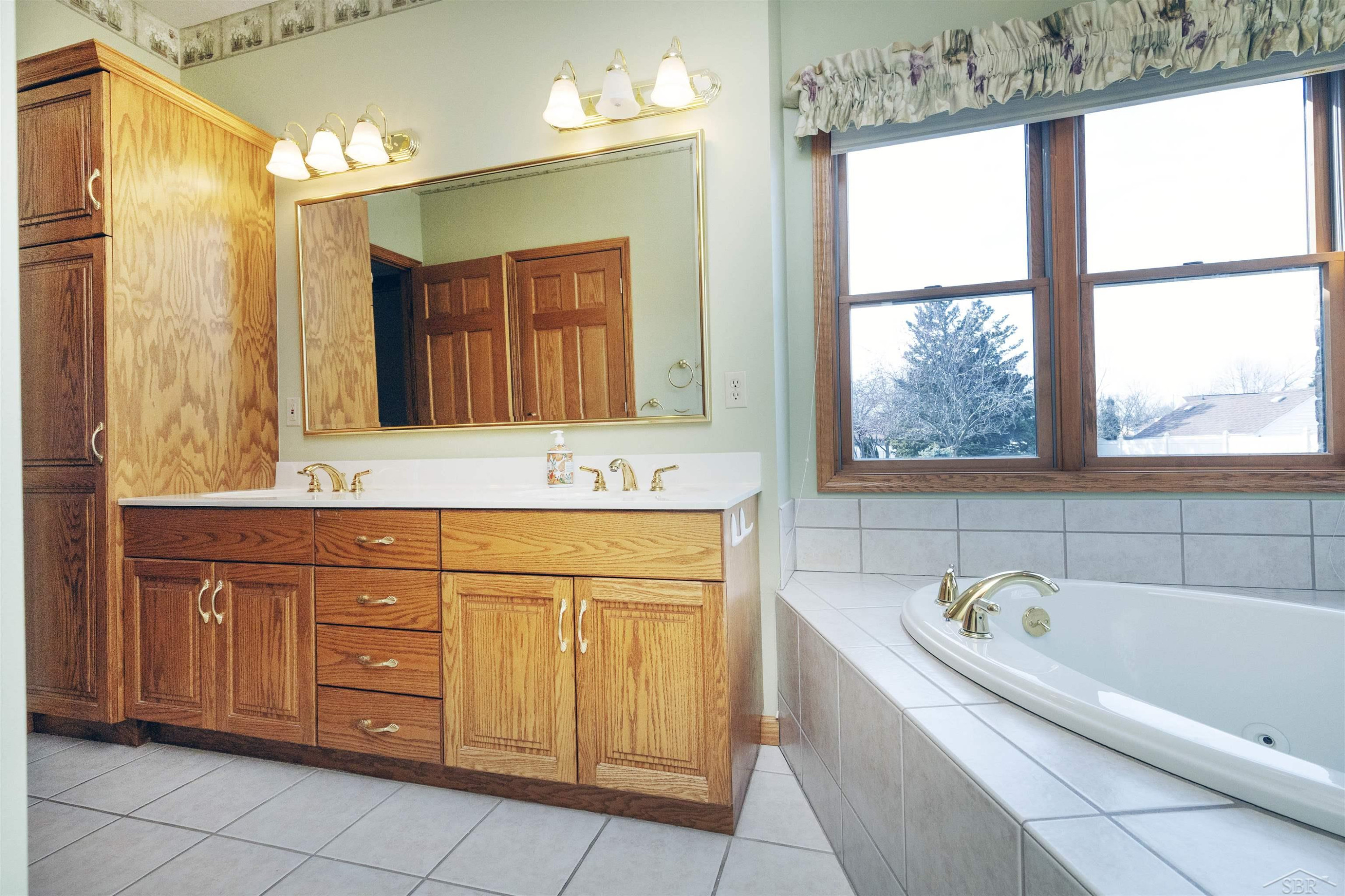 3415 Win Kae Place, Bay City, MI 48706 — Photo 32