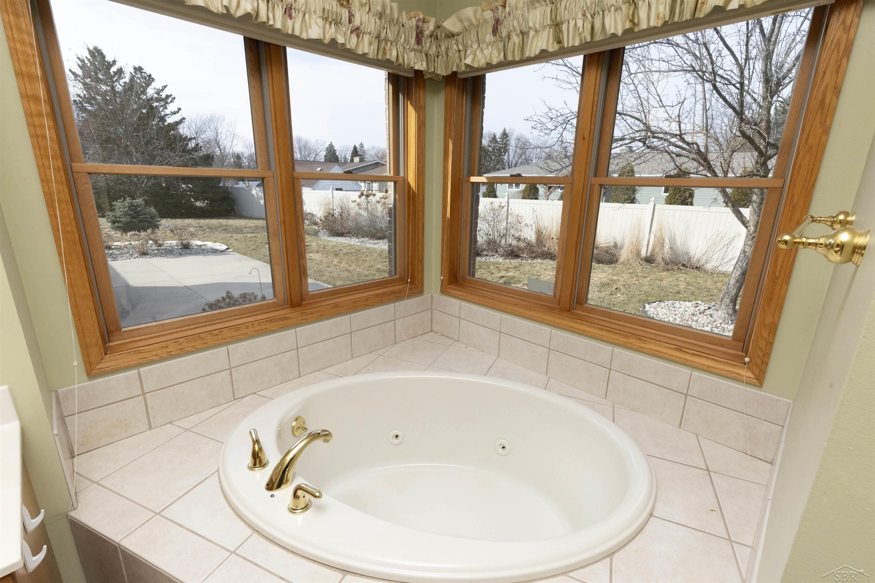 3415 Win Kae Place, Bay City, MI 48706 — Photo 33