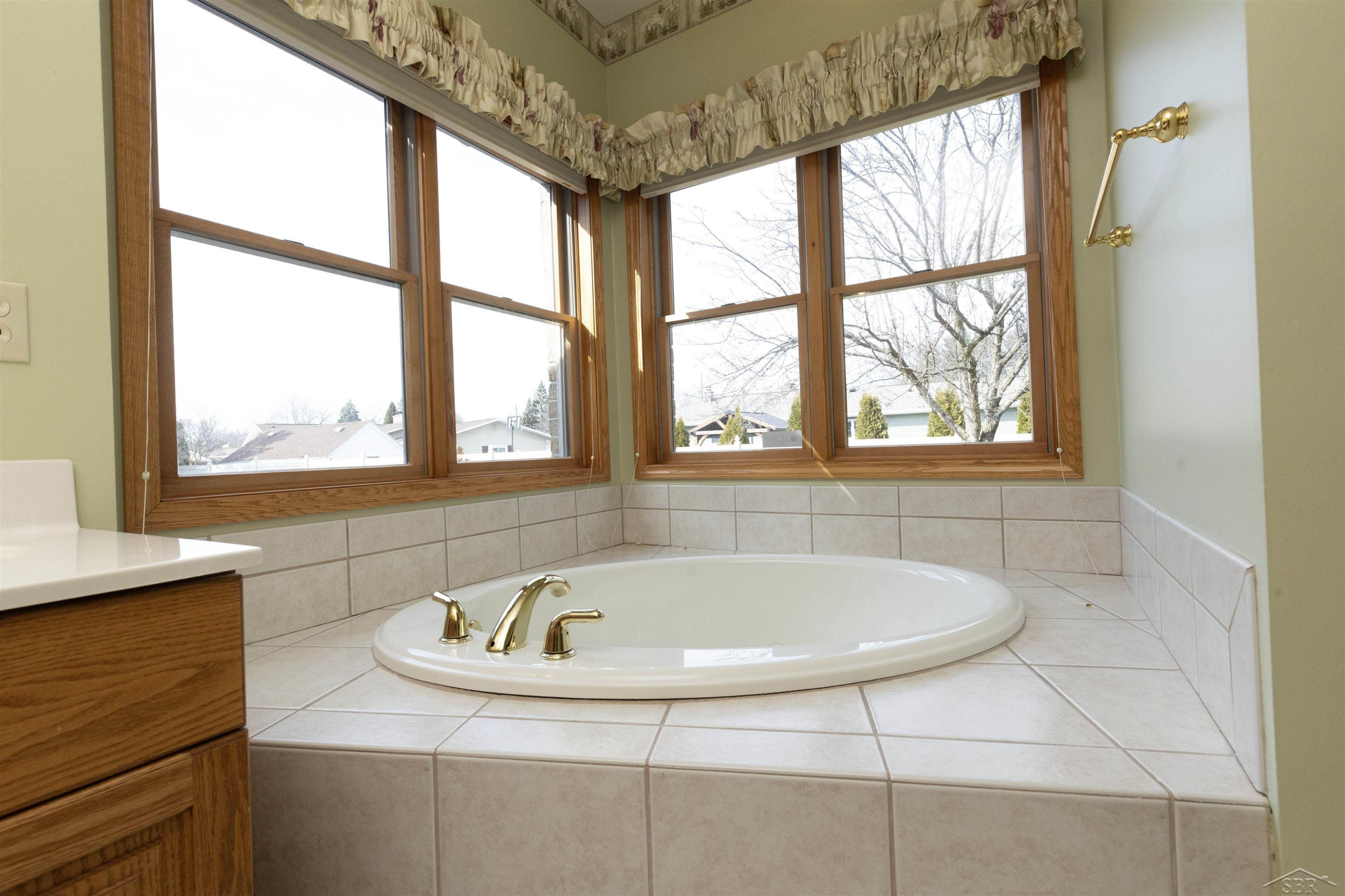 3415 Win Kae Place, Bay City, MI 48706 — Photo 34
