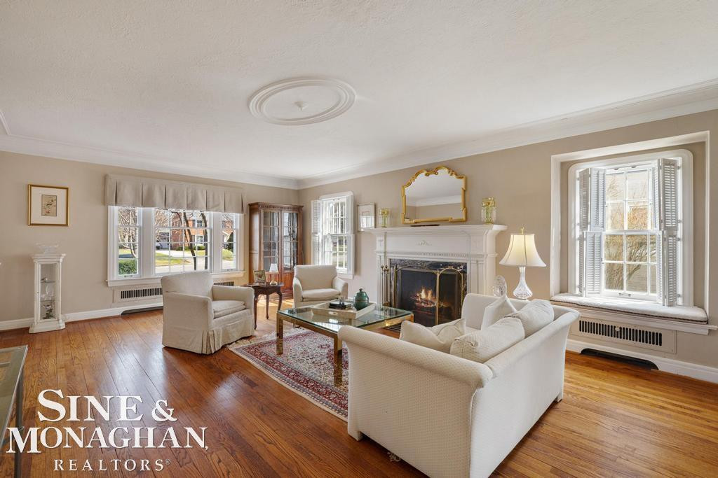 1037 Yorkshire Road, Grosse Pointe Park, MI 48230 — Photo 8