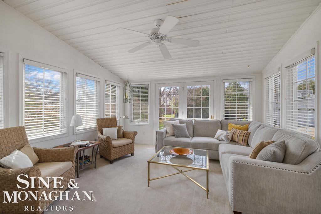 1037 Yorkshire Road, Grosse Pointe Park, MI 48230 — Photo 11