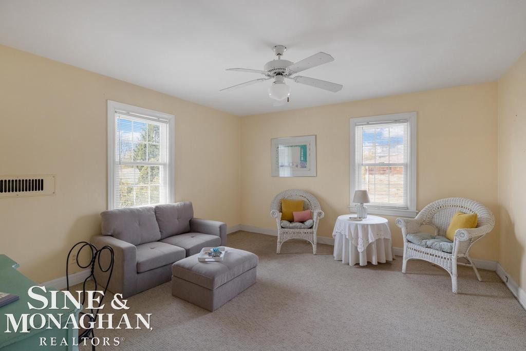 1037 Yorkshire Road, Grosse Pointe Park, MI 48230 — Photo 18