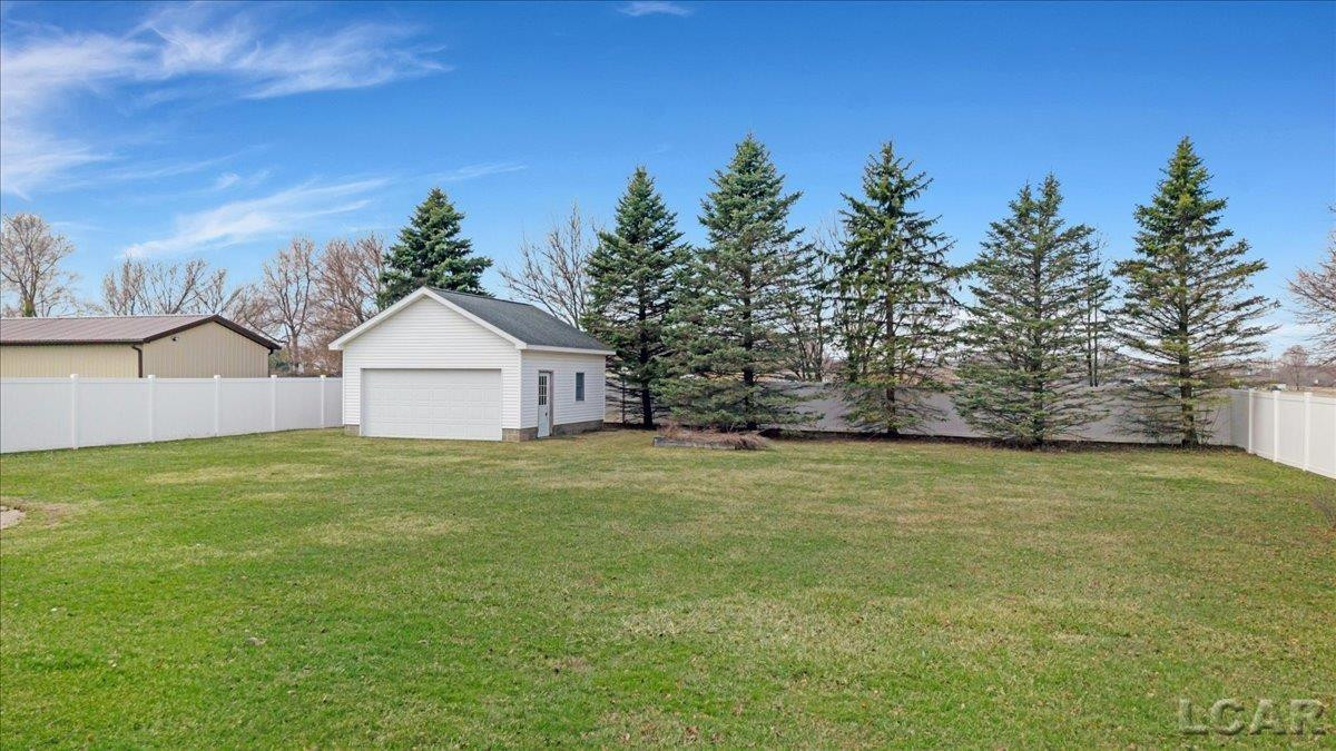 3346 N Saxony Drive, Tecumseh, MI 49286 — Photo 2