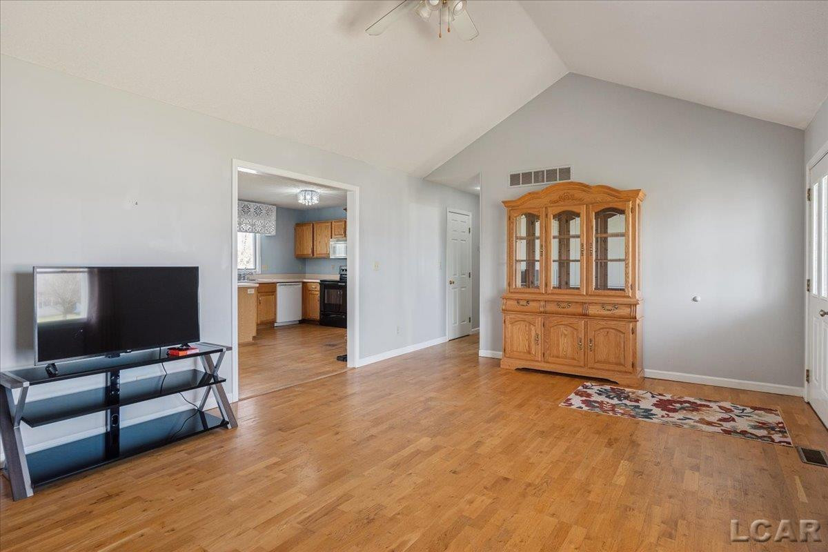 3346 N Saxony Drive, Tecumseh, MI 49286 — Photo 7