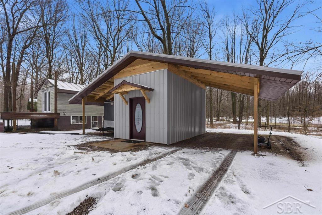 2647 W Huckleberry Road, Sanford, MI 48657 — Photo 24