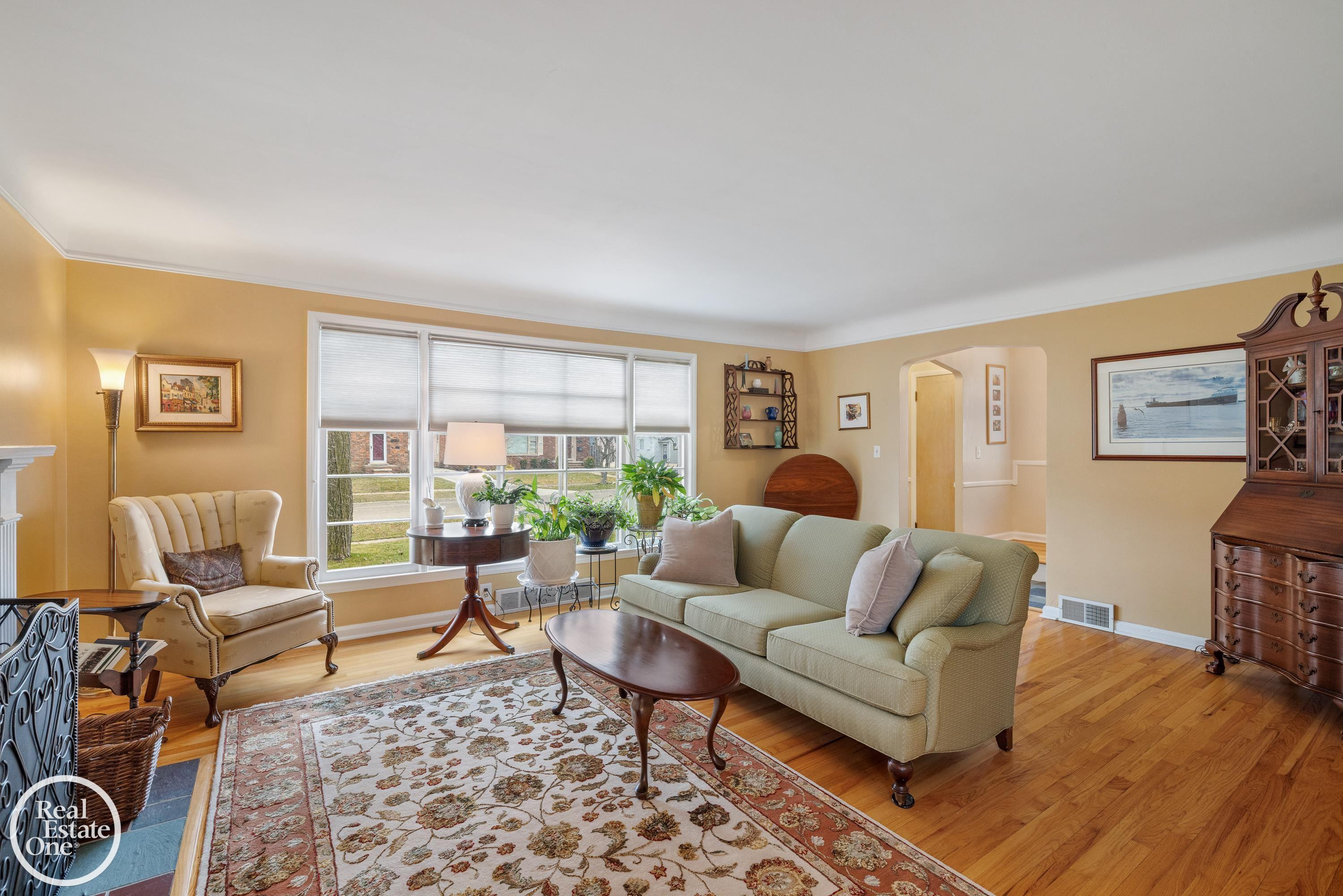 1623 Severn Road, Grosse Pointe, MI 48236 — Photo 8