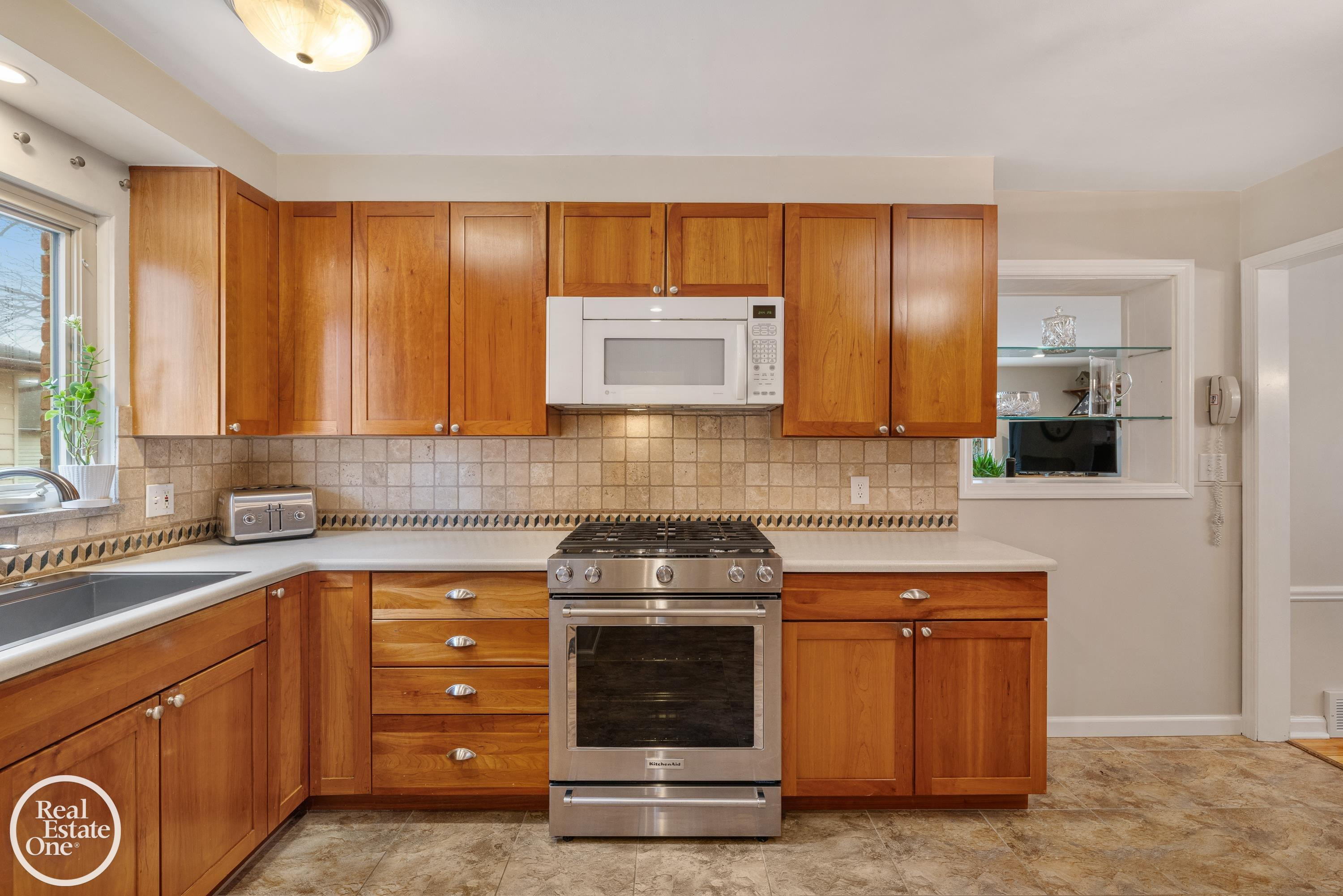 1623 Severn Road, Grosse Pointe, MI 48236 — Photo 15