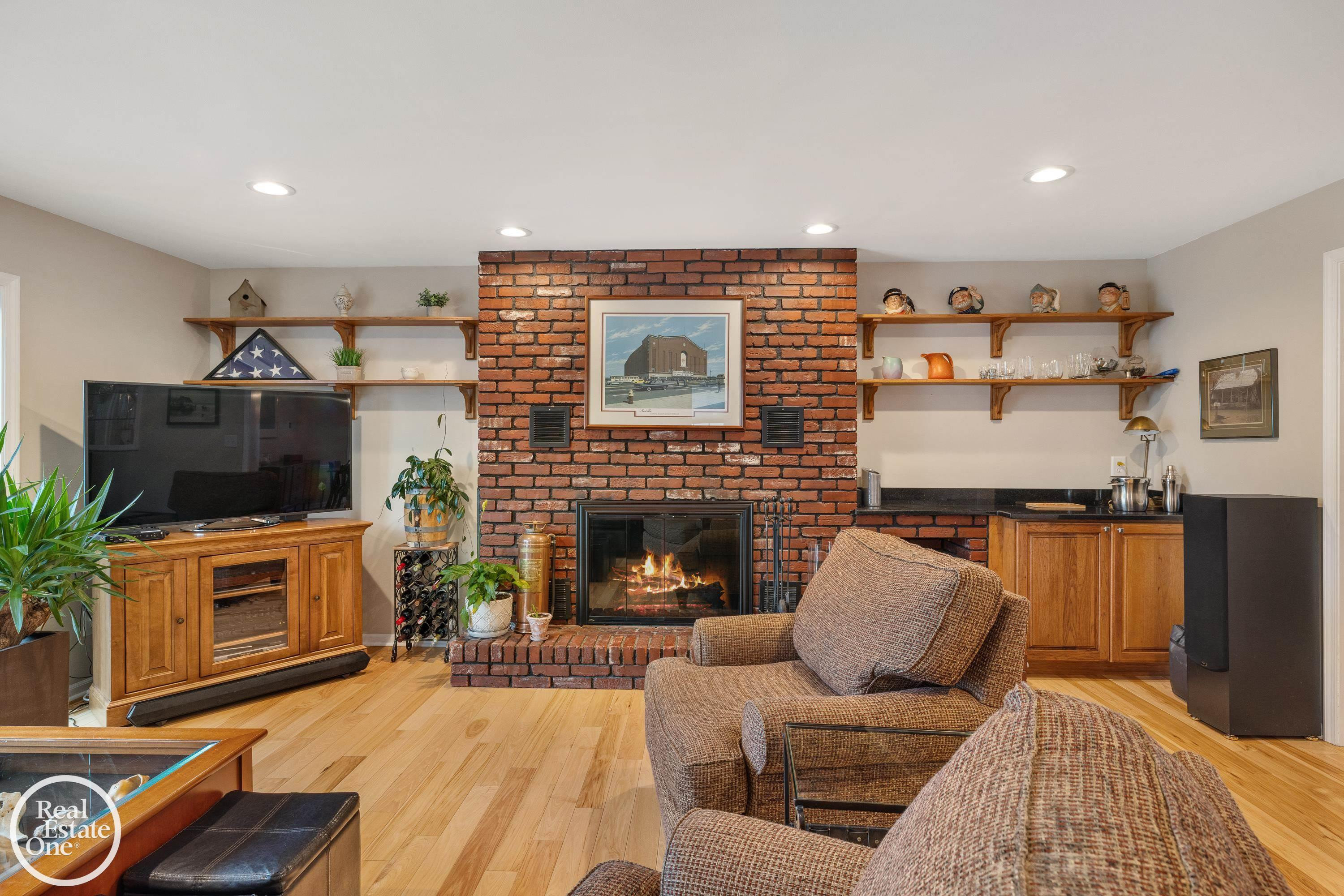 1623 Severn Road, Grosse Pointe, MI 48236 — Photo 22