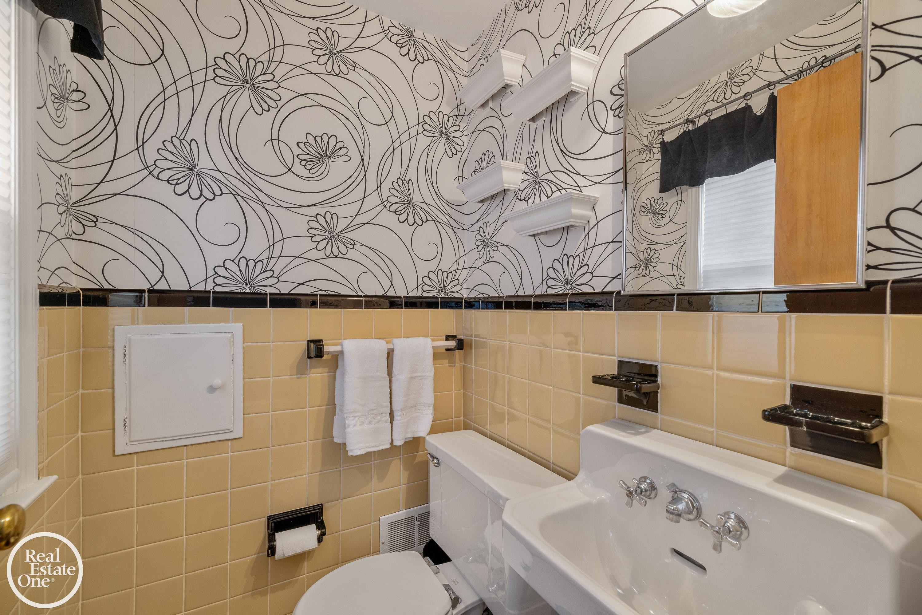 1623 Severn Road, Grosse Pointe, MI 48236 — Photo 44