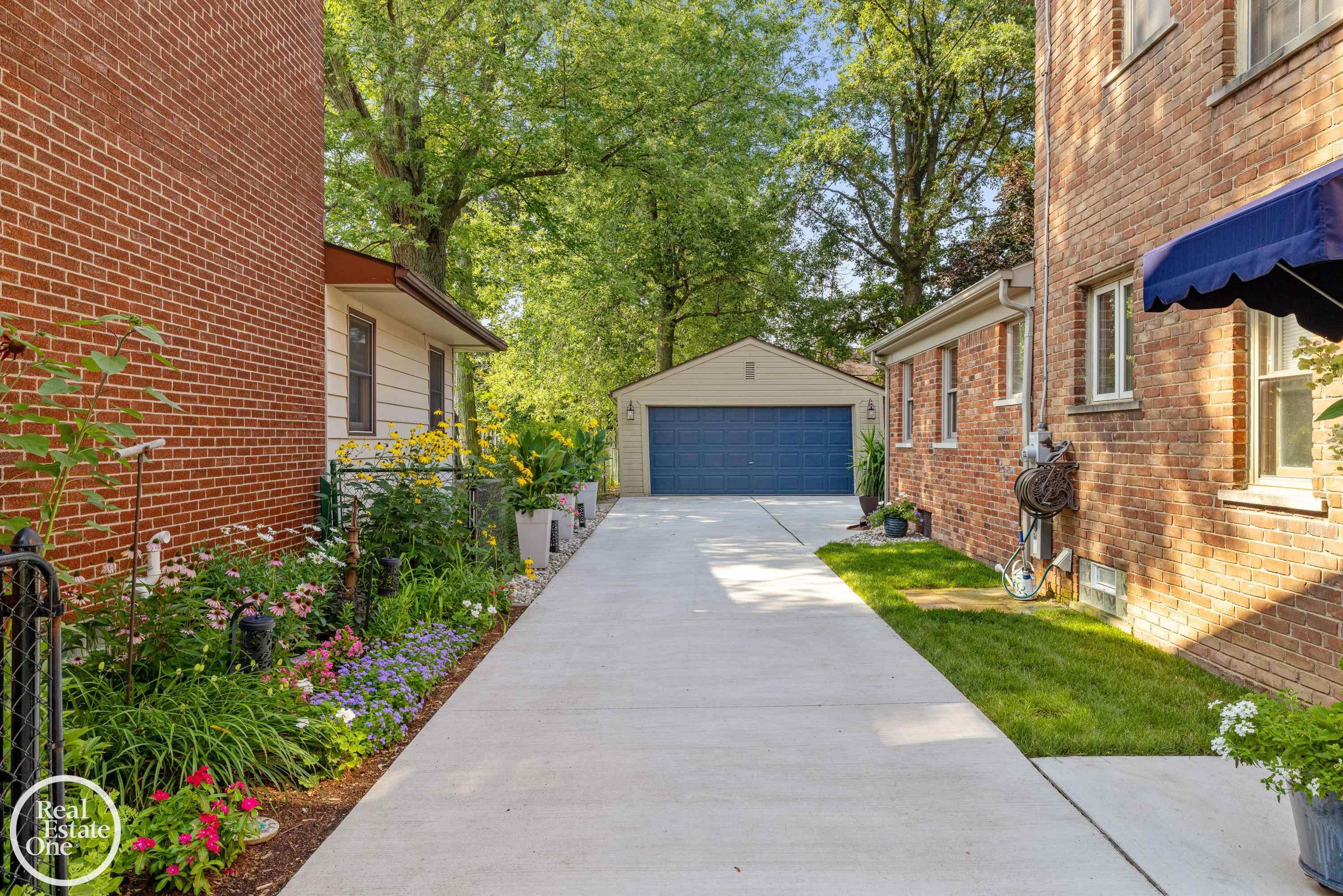 1623 Severn Road, Grosse Pointe, MI 48236 — Photo 71