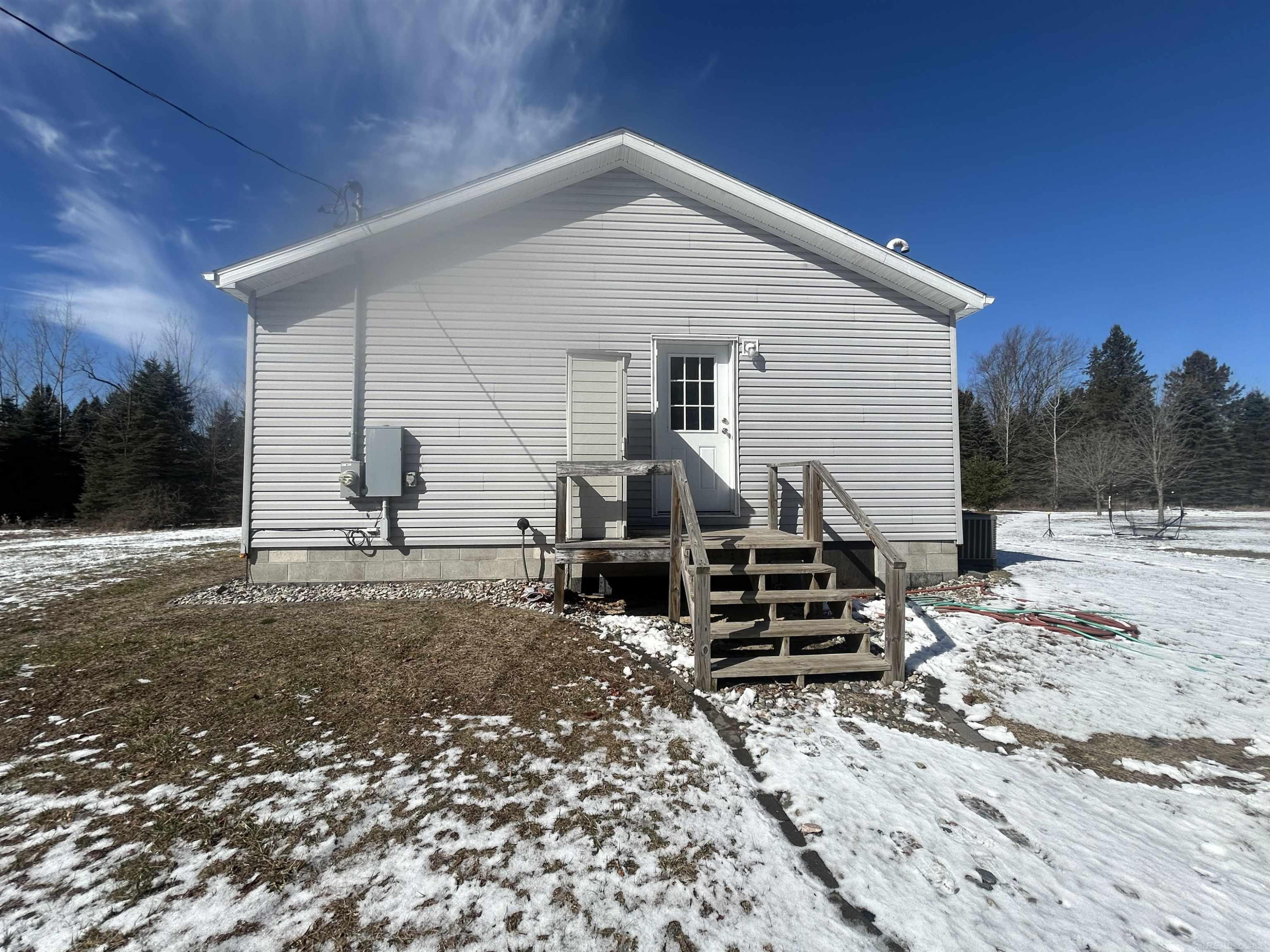 1712 Mt. Forest Road, Pinconning, MI 48650 — Photo 4