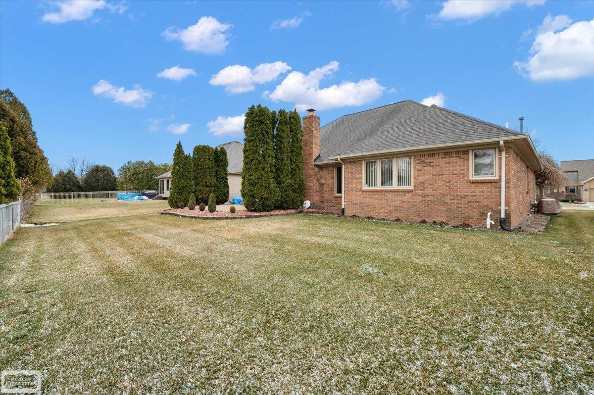 17331 Lorraine Drive, Macomb, MI 48044 — Photo 7
