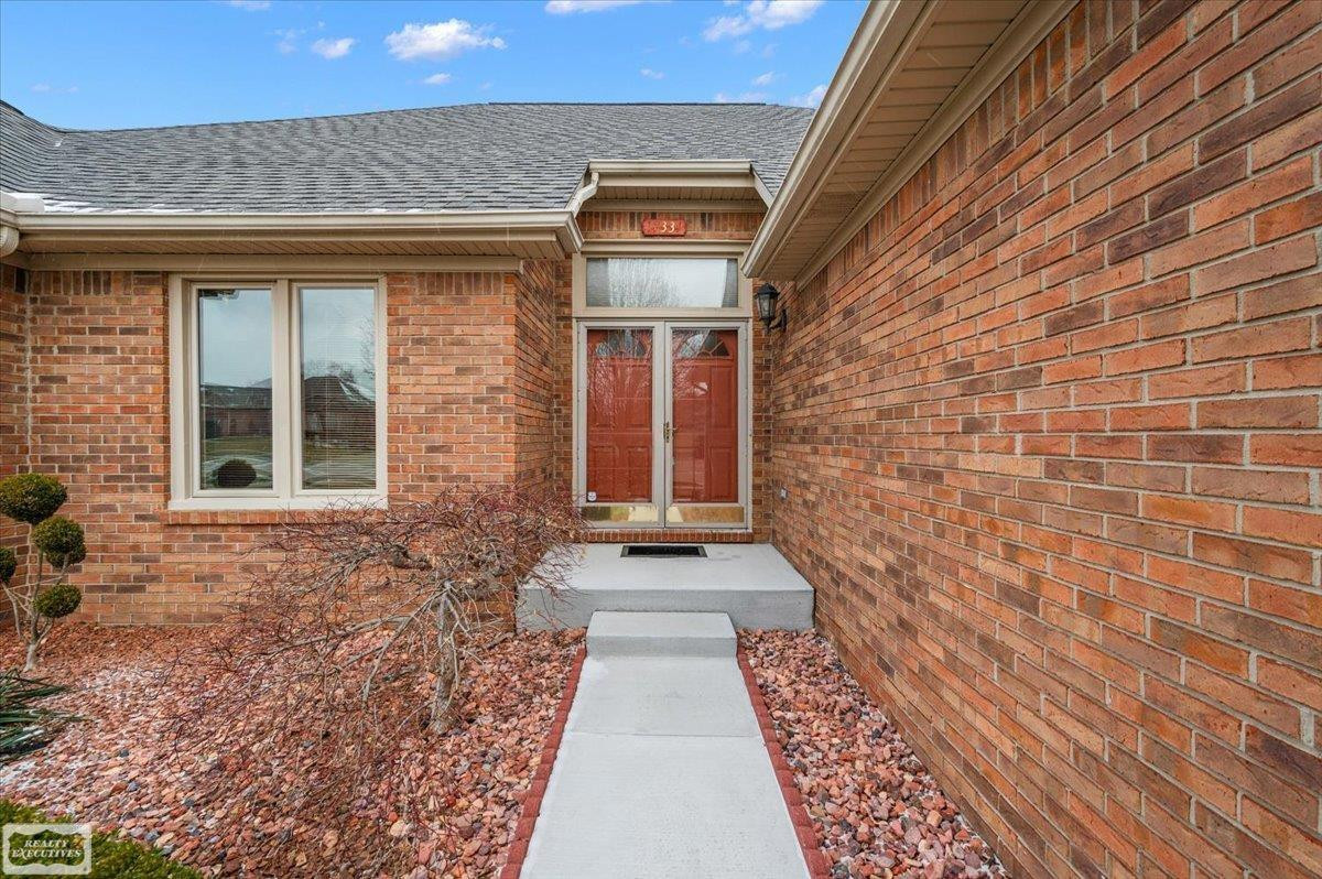 17331 Lorraine Drive, Macomb, MI 48044 — Photo 10