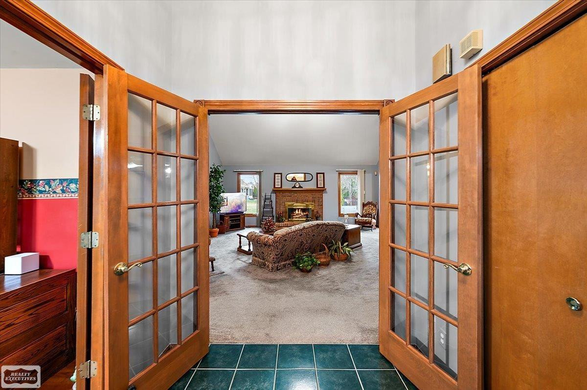 17331 Lorraine Drive, Macomb, MI 48044 — Photo 11