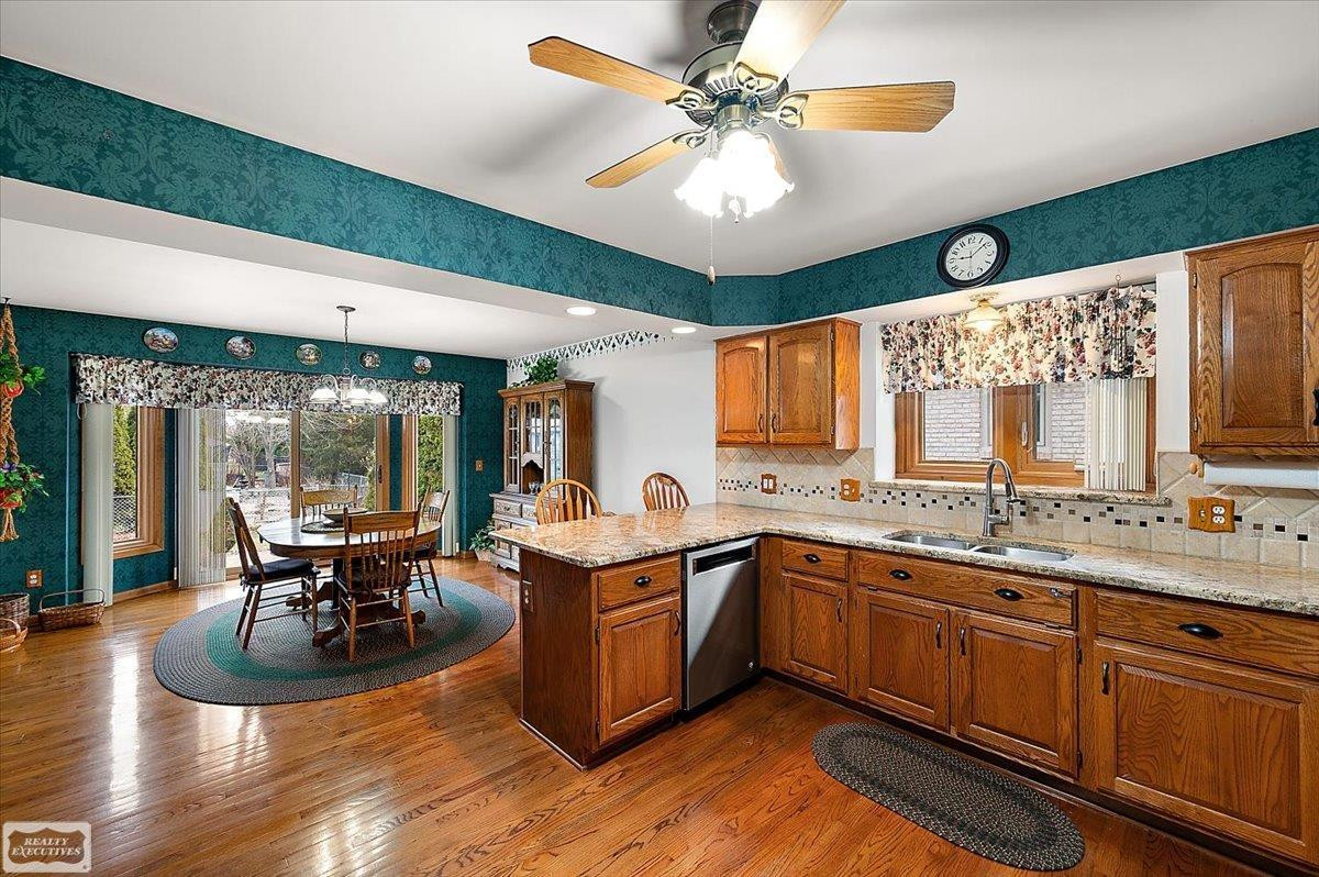 17331 Lorraine Drive, Macomb, MI 48044 — Photo 25
