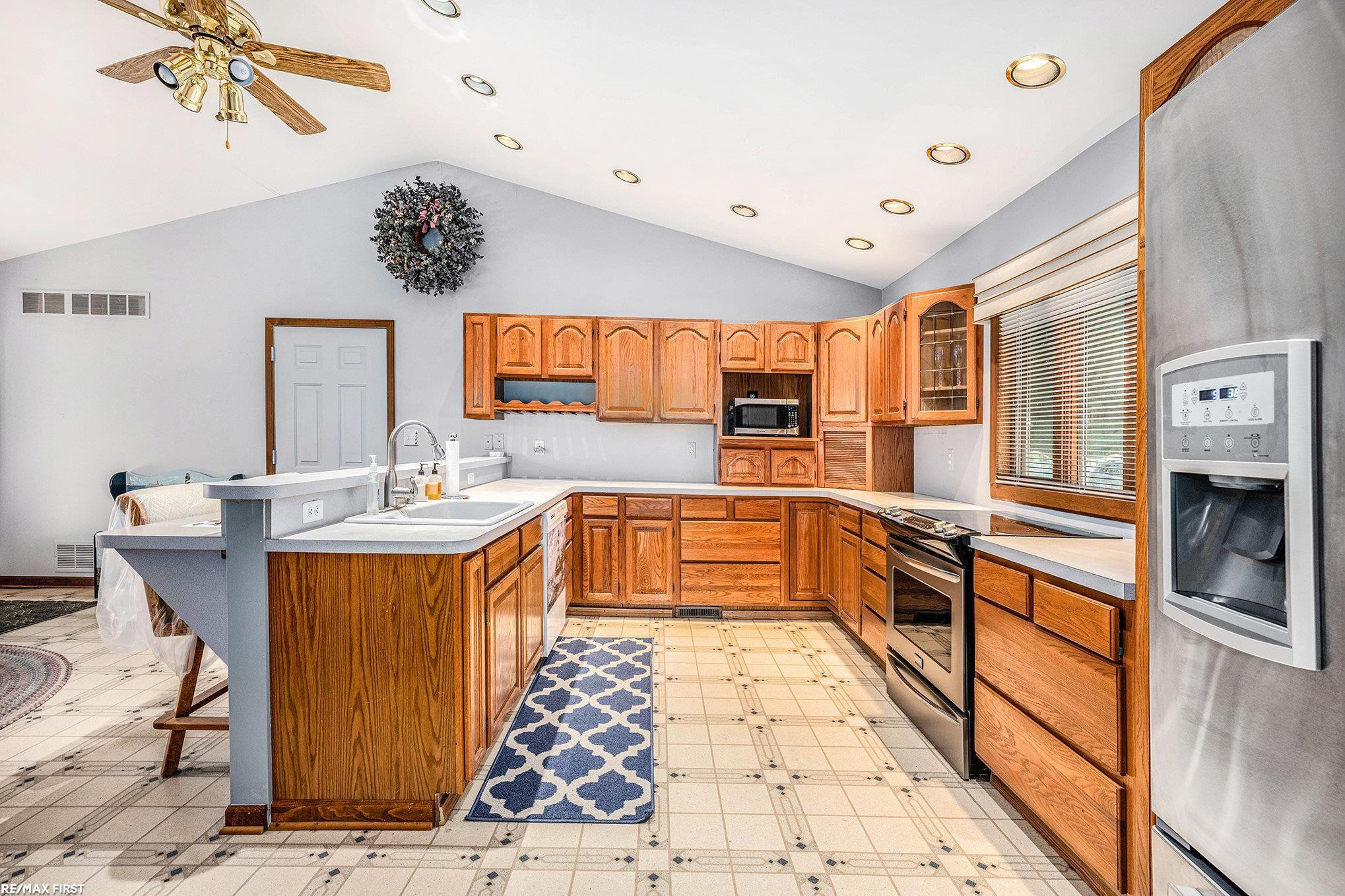 374 Monroe Boulevard, MI 48028 — Photo 4
