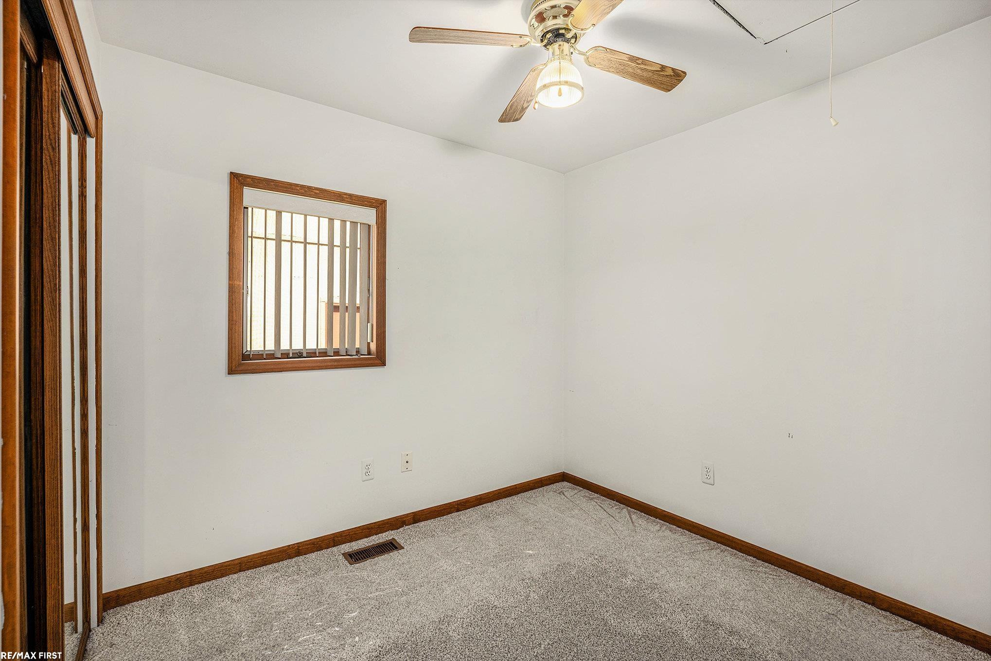 374 Monroe Boulevard, MI 48028 — Photo 17