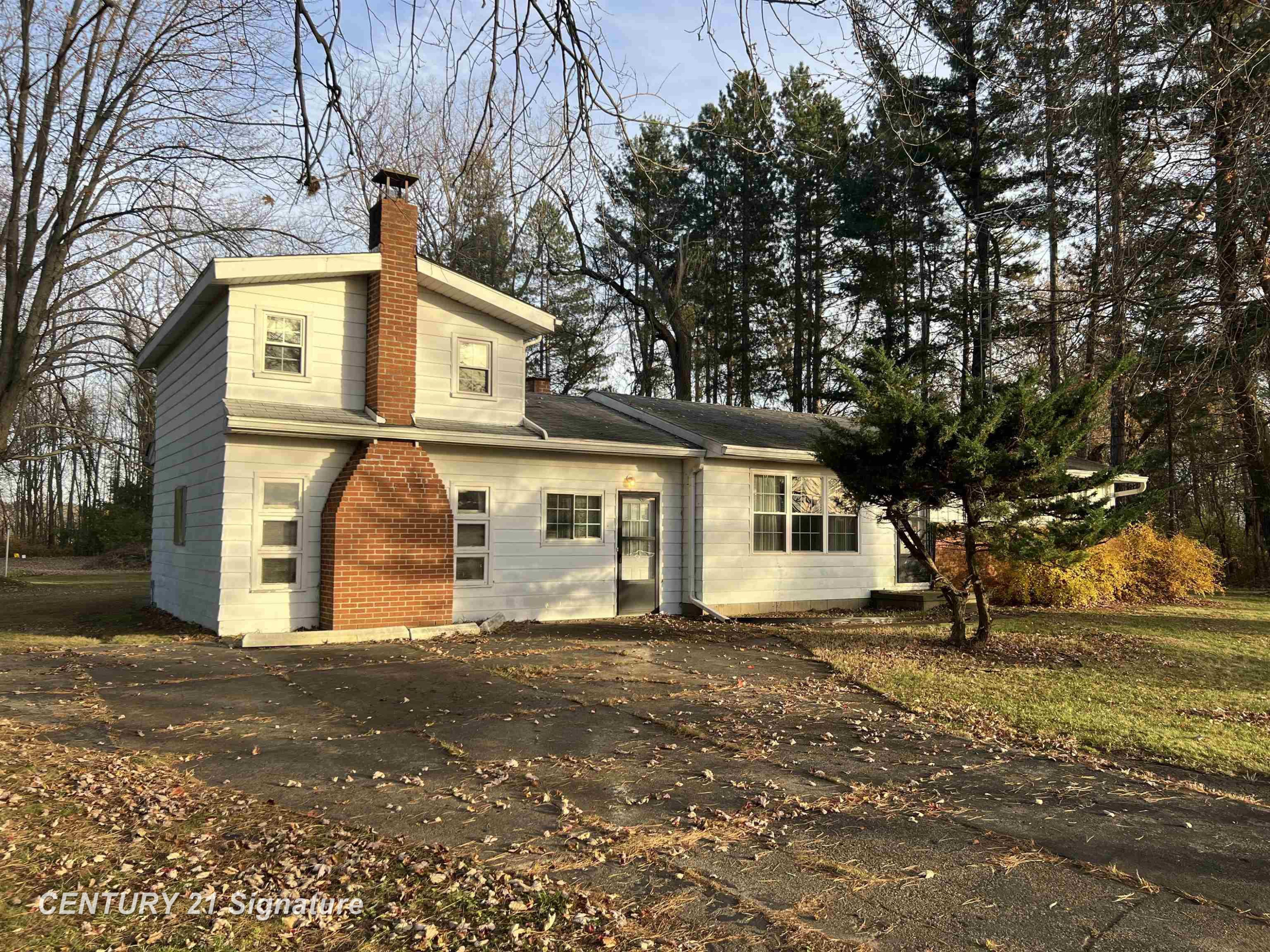 11382 N Belsay Road, Clio, MI 48420 — front exterior