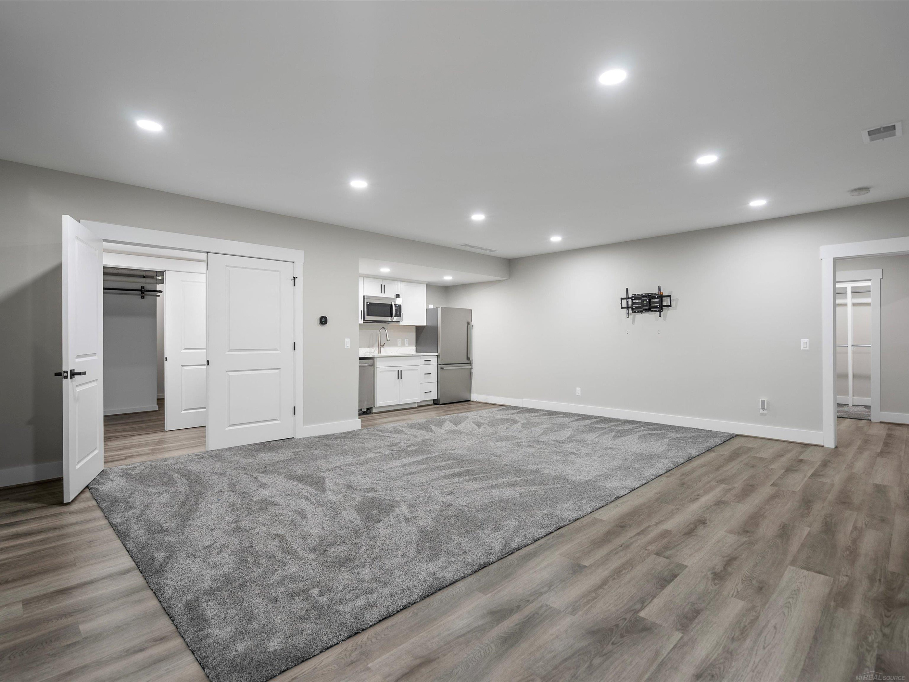 3708 Riverview Terrace N Road, MI — Photo 62