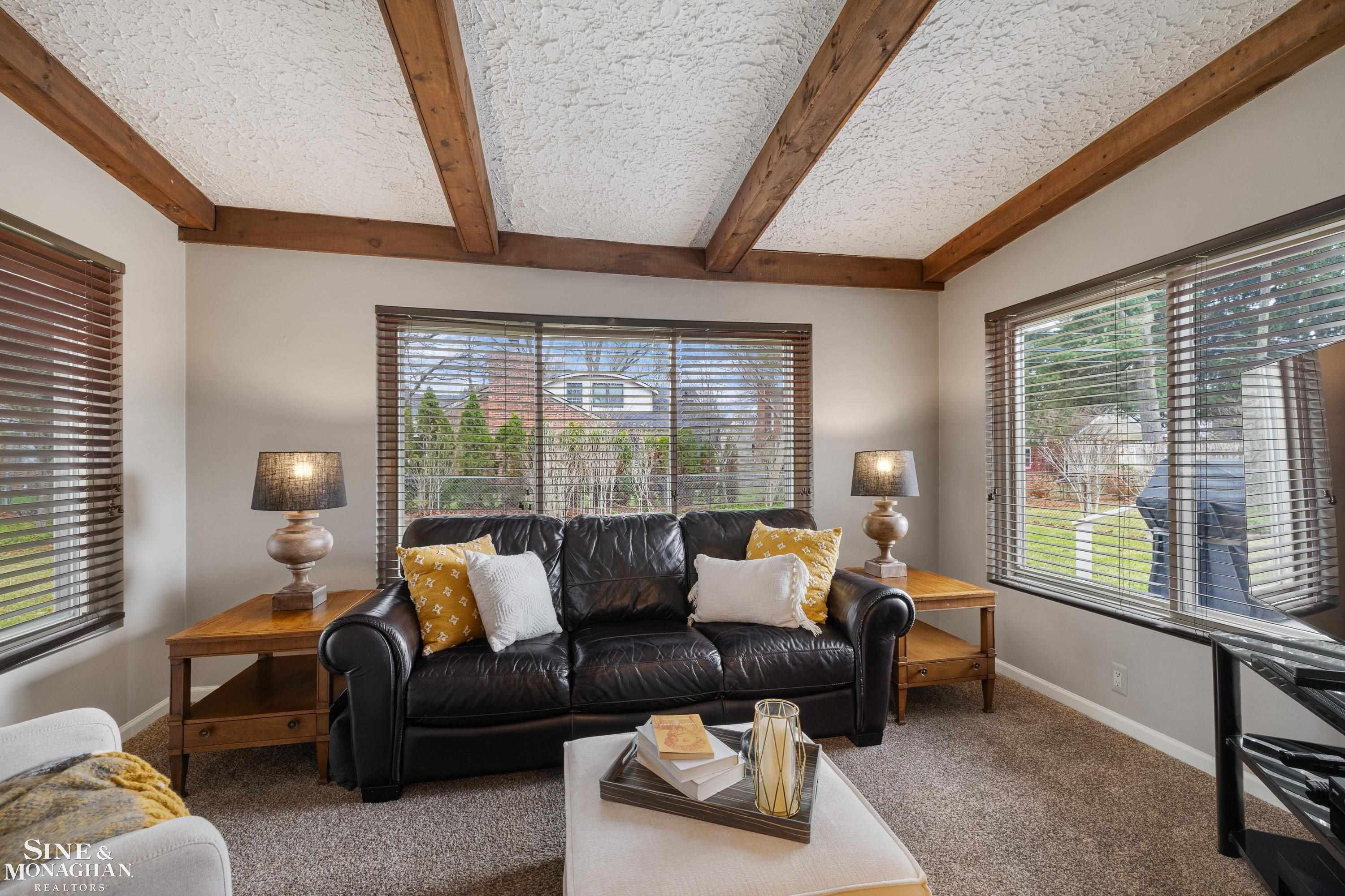 597 Hollywood Avenue, Grosse Pointe Woods, MI 48236 — Photo 10